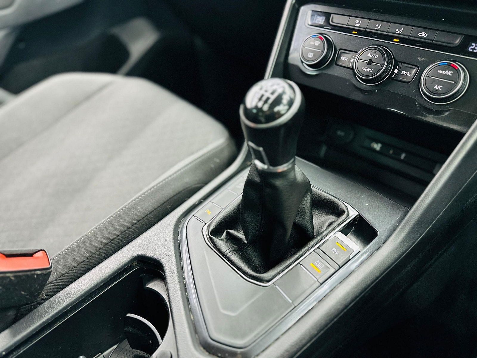 Volkswagen Tiguan 2.0 TDI SE Euro 6 (s/s) 5dr 5dr Manual 2017