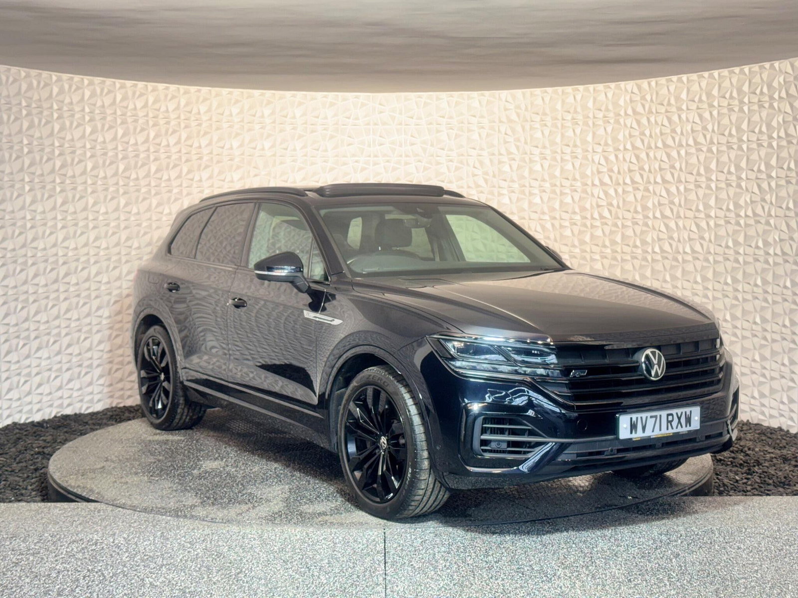 Volkswagen Touareg 3.0 TSI V6 Black Edition Tiptronic 4Motion Euro 6 (s/s) 5dr 5dr Automatic 2021