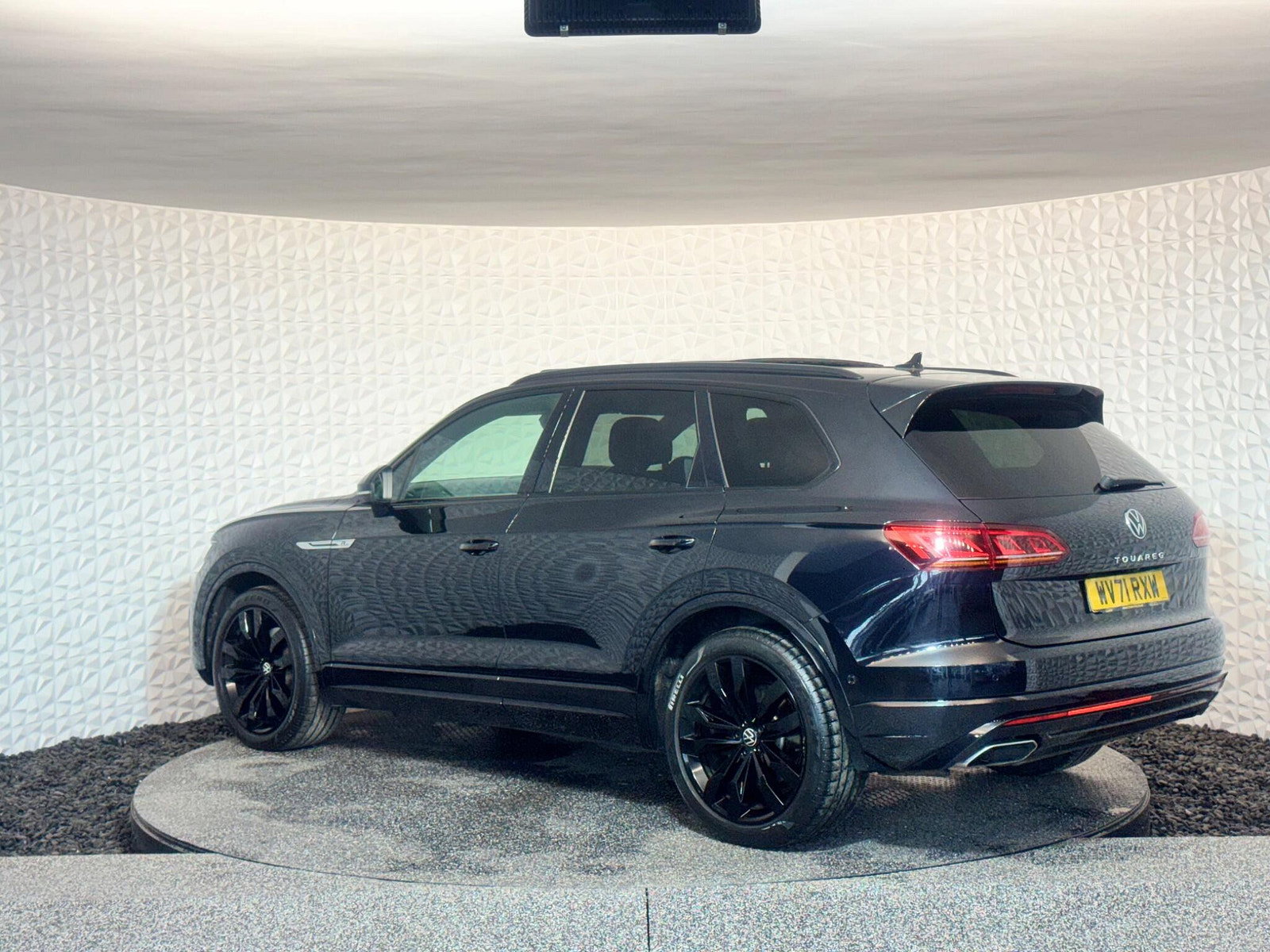 Volkswagen Touareg 3.0 TSI V6 Black Edition Tiptronic 4Motion Euro 6 (s/s) 5dr 5dr Automatic 2021