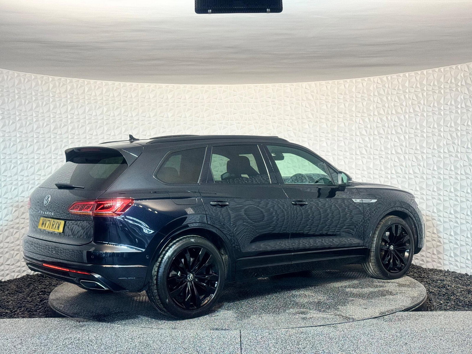 Volkswagen Touareg 3.0 TSI V6 Black Edition Tiptronic 4Motion Euro 6 (s/s) 5dr 5dr Automatic 2021