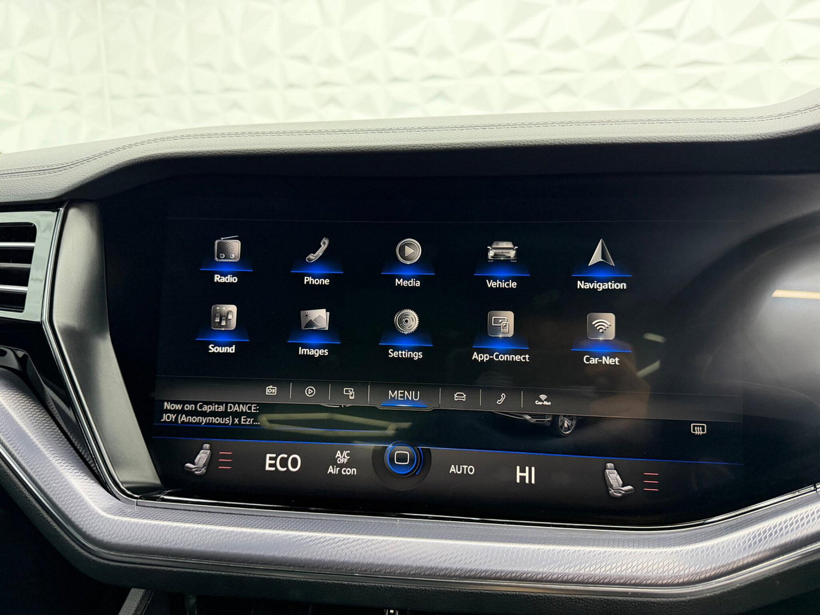 Volkswagen Touareg 3.0 TSI V6 Black Edition Tiptronic 4Motion Euro 6 (s/s) 5dr 5dr Automatic 2021