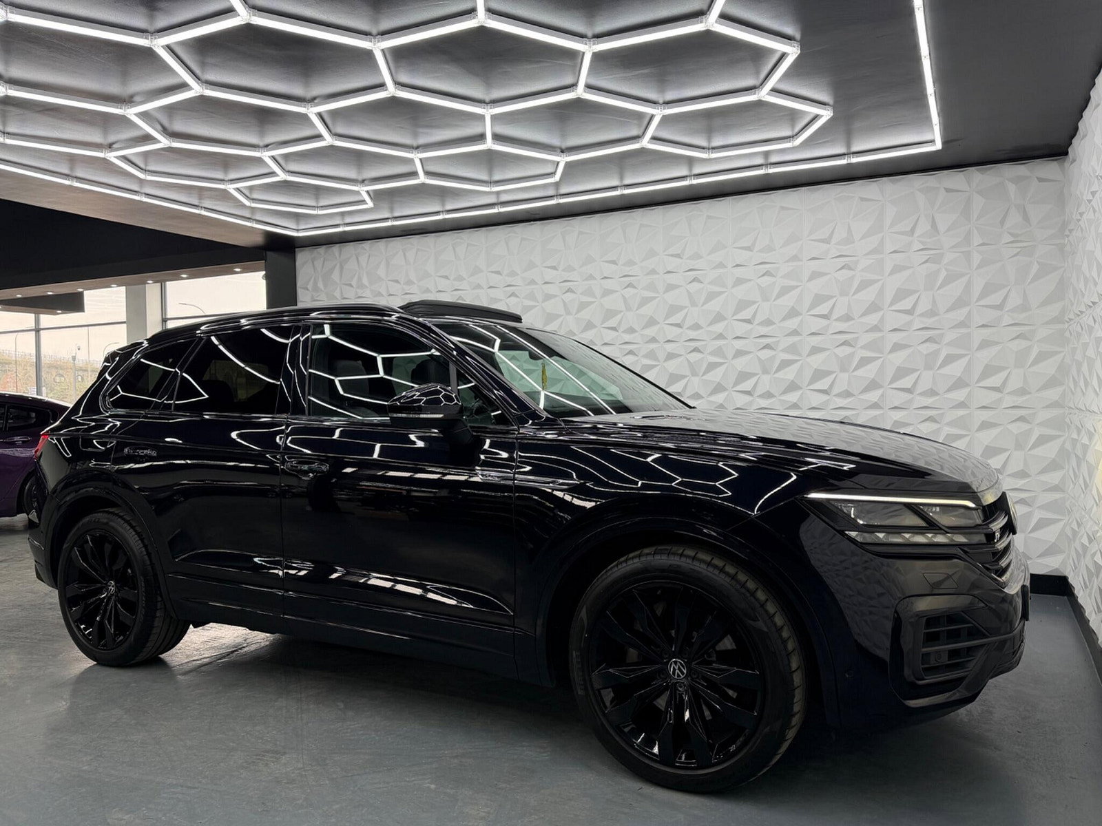 Volkswagen Touareg 3.0 TSI V6 Black Edition Tiptronic 4Motion Euro 6 (s/s) 5dr 5dr Automatic 2021