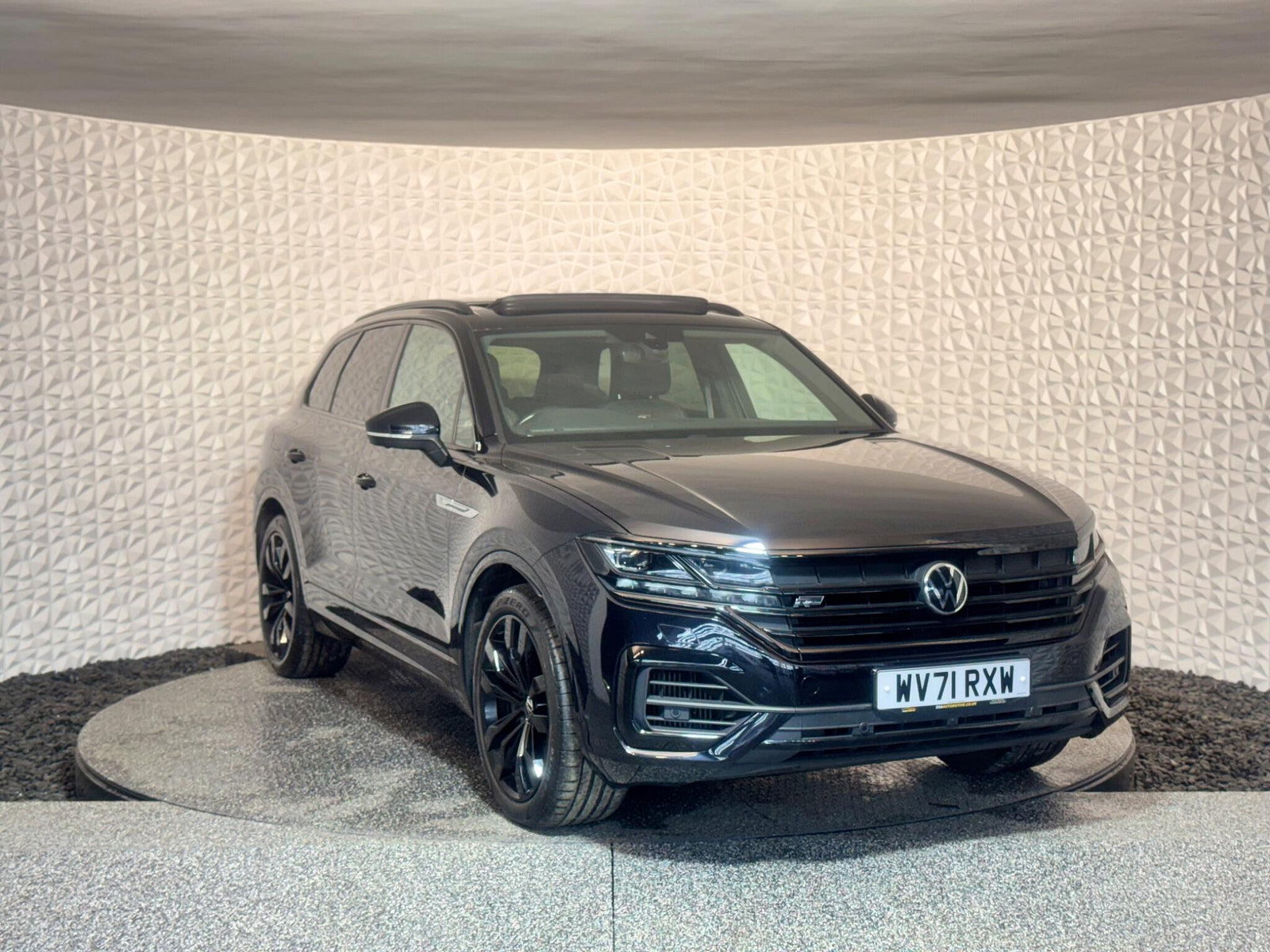 Volkswagen Touareg 3.0 TSI V6 Black Edition Tiptronic 4Motion Euro 6 (s/s) 5dr 5dr Automatic 2021
