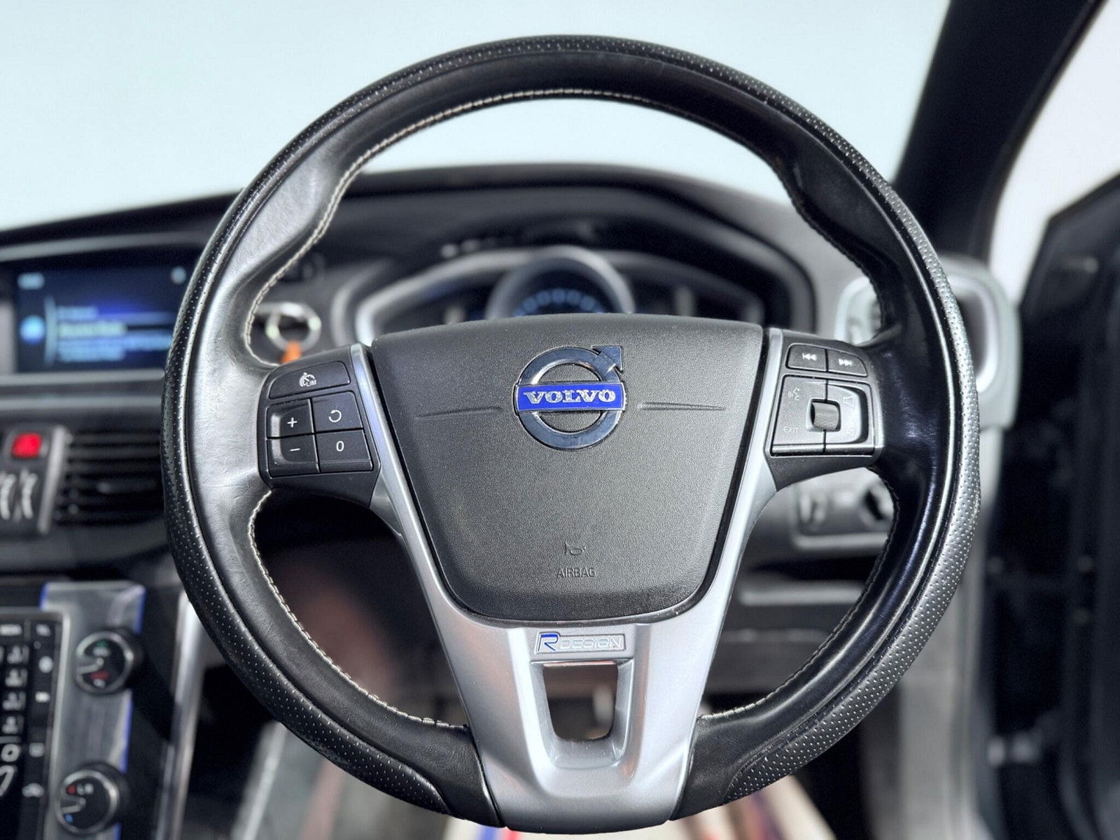 Volvo V40 2.0 D3 R-Design Nav Euro 5 (s/s) 5dr 5dr Manual 2014