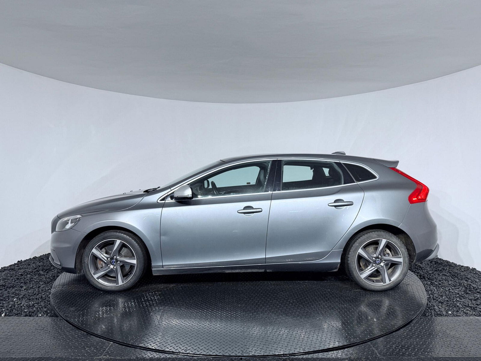 Volvo V40 2.0 D3 R-Design Nav Euro 5 (s/s) 5dr 5dr Manual 2014