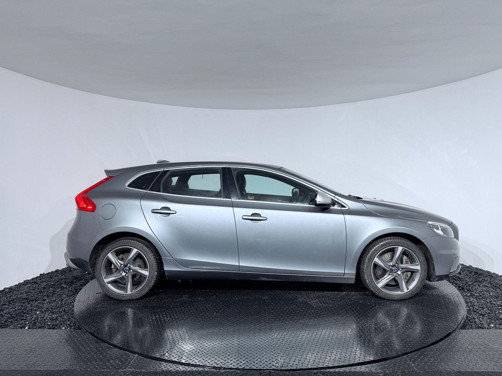Volvo V40 2.0 D3 R-Design Nav Euro 5 (s/s) 5dr 5dr Manual 2014