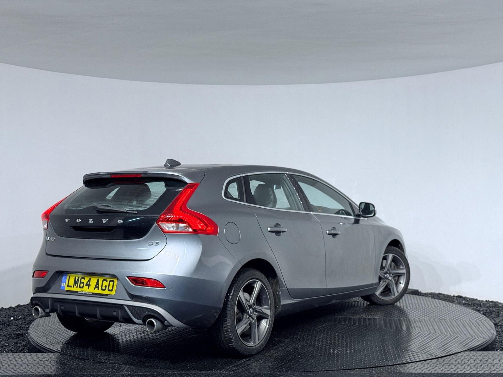 Volvo V40 2.0 D3 R-Design Nav Euro 5 (s/s) 5dr 5dr Manual 2014