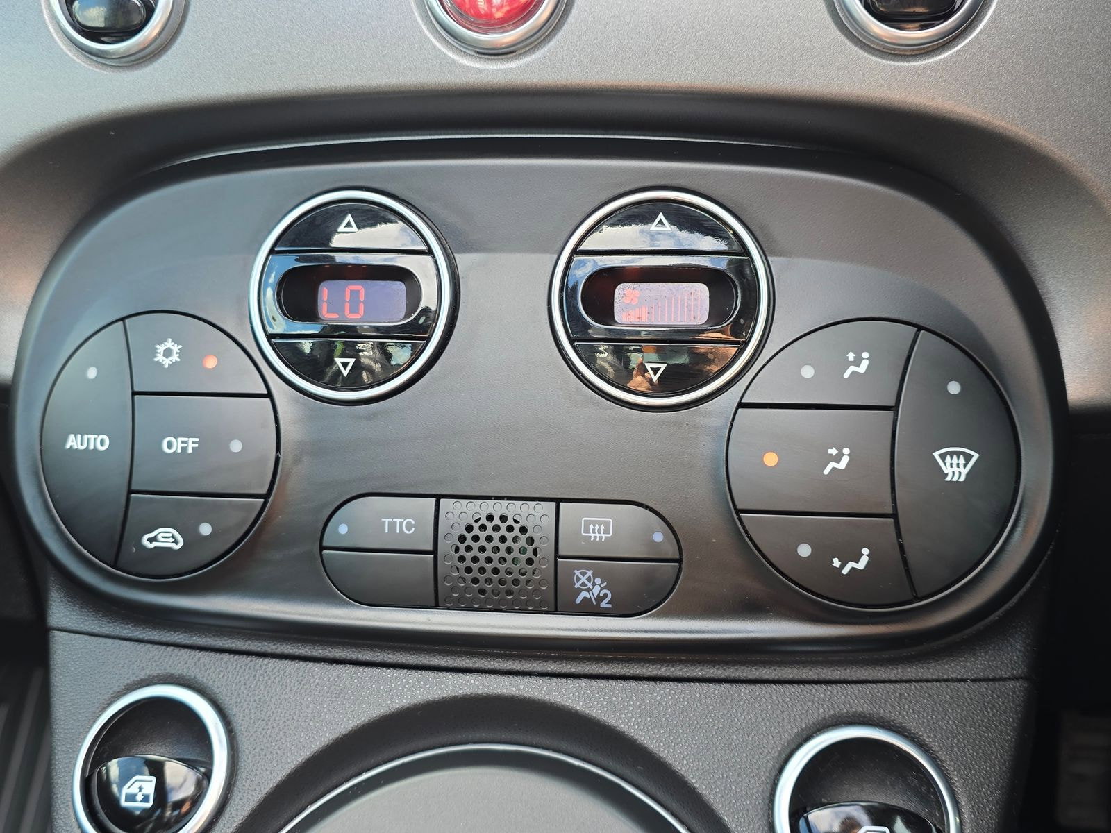 Abarth 595C 1.4 T-Jet Turismo Cabrio Auto Euro 6 2dr 2dr Automatic 2022