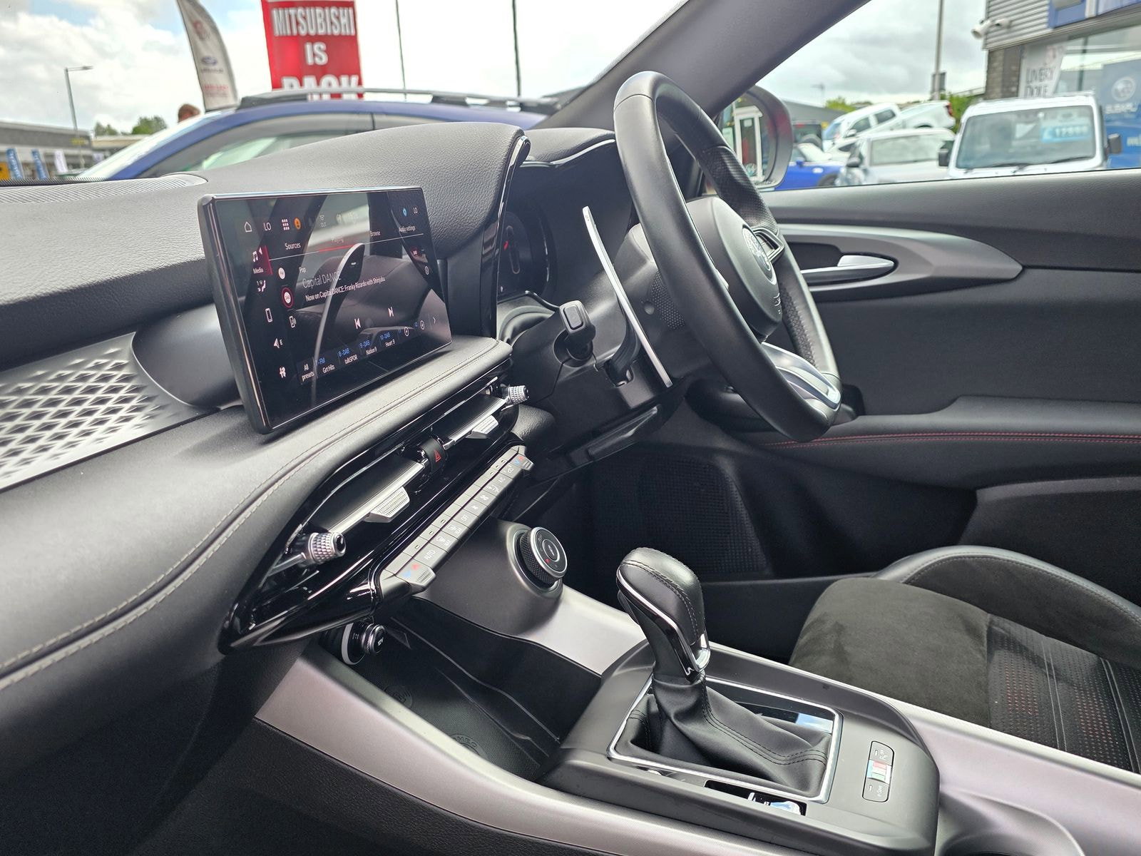 Alfa Romeo Tonale 1.3 VGT 15.5kWh Veloce SUV 5dr Petrol Plug-in Hybrid Auto Q4 AWD Euro 6 (280 ps) 5dr Automatic 2023
