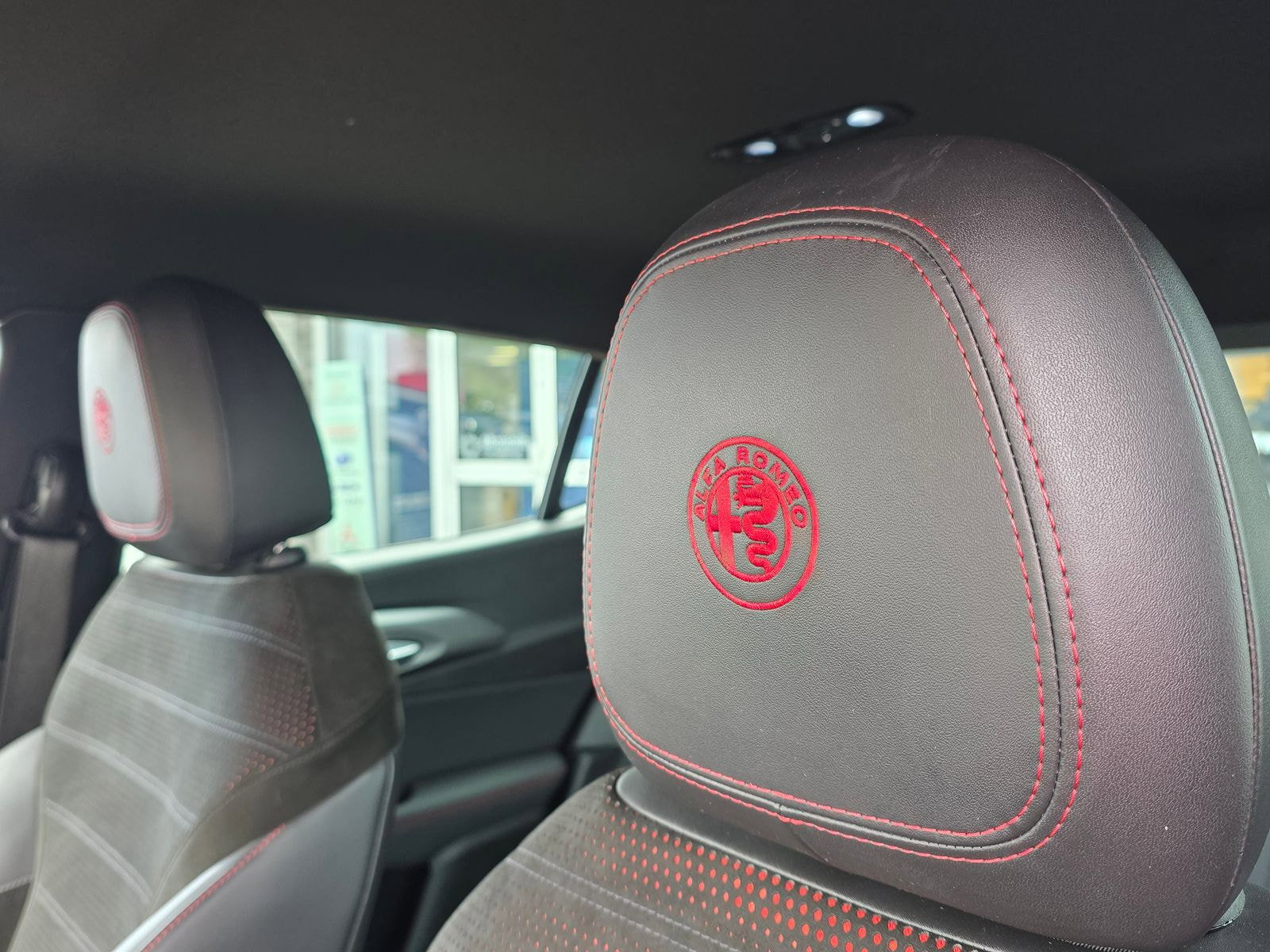 Alfa Romeo Tonale 1.3 VGT 15.5kWh Veloce SUV 5dr Petrol Plug-in Hybrid Auto Q4 AWD Euro 6 (280 ps) 5dr Automatic 2023