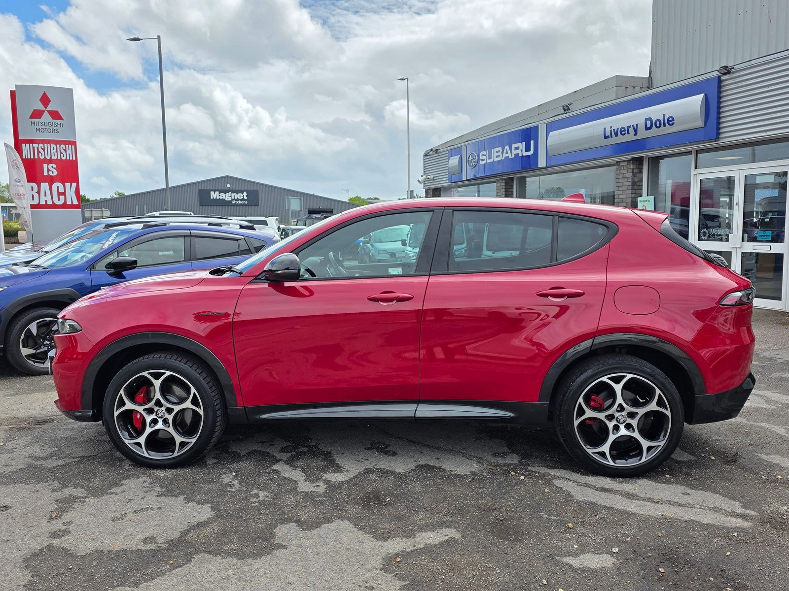 Alfa Romeo Tonale 1.3 VGT 15.5kWh Veloce SUV 5dr Petrol Plug-in Hybrid Auto Q4 AWD Euro 6 (280 ps) 5dr Automatic 2023