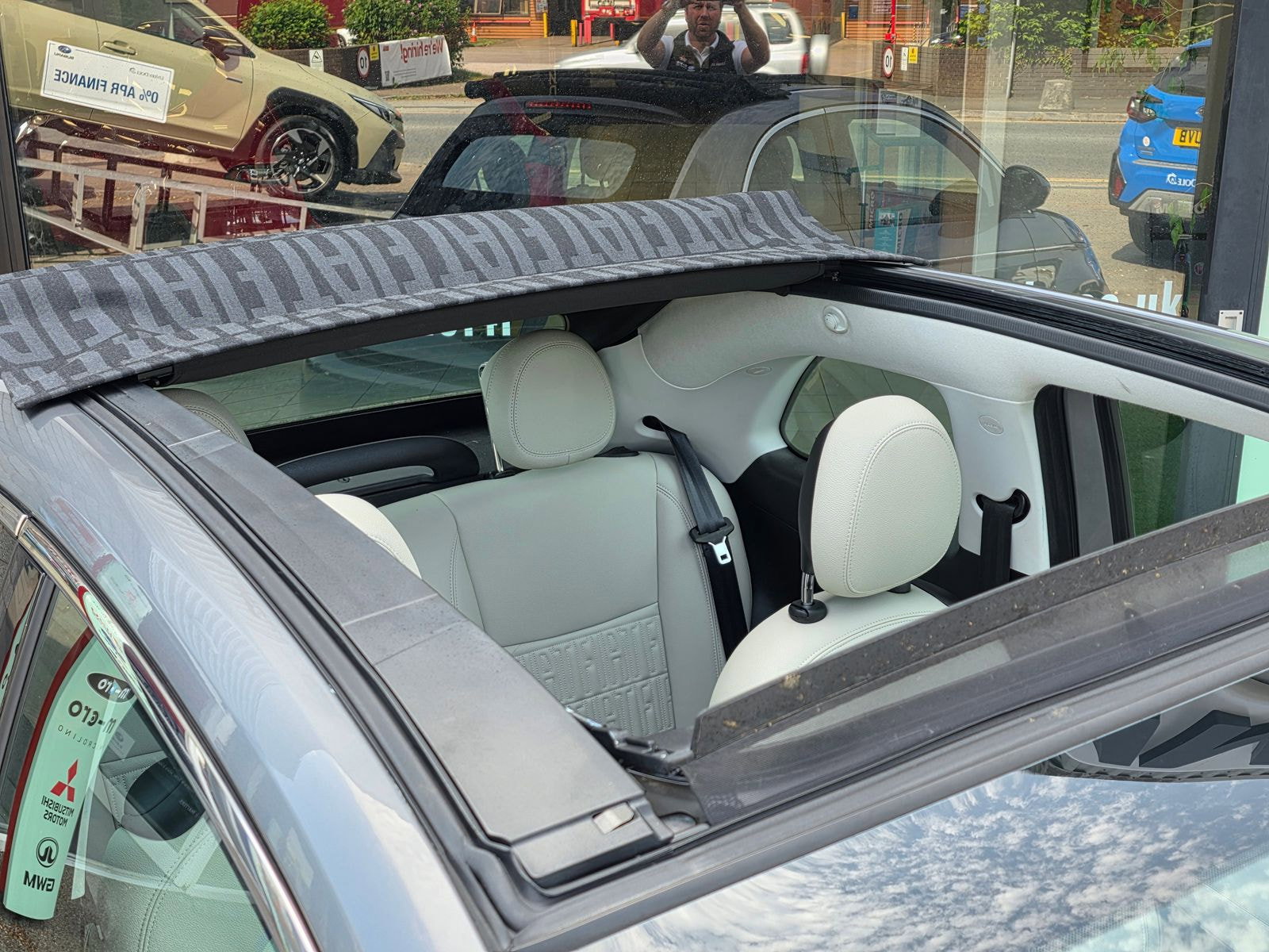 Fiat 500e C 42kWh La Prima Convertible 2dr Electric Auto (118 ps) 2dr Automatic 2022