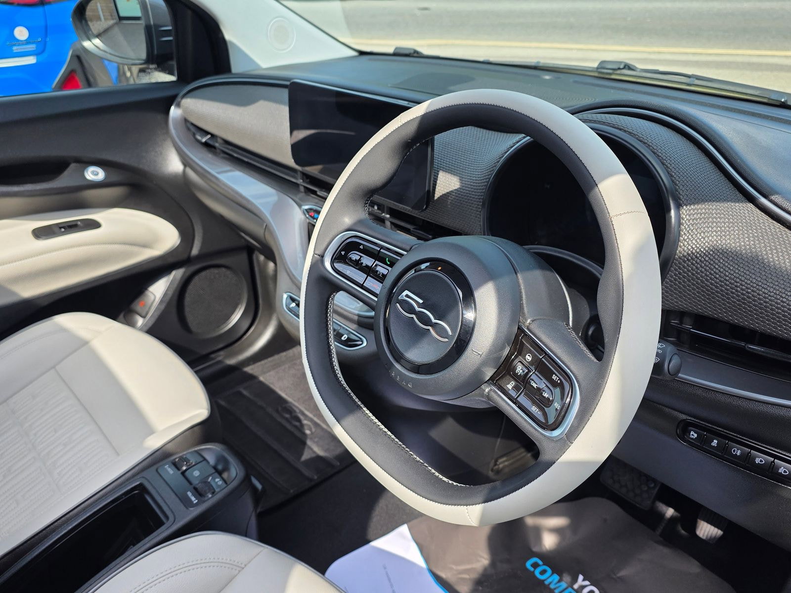 Fiat 500e C 42kWh La Prima Convertible 2dr Electric Auto (118 ps) 2dr Automatic 2022