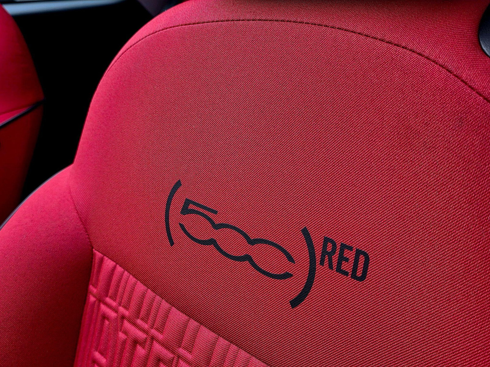 Fiat 500e C 42kWh RED Auto 2dr 2dr Automatic 2022