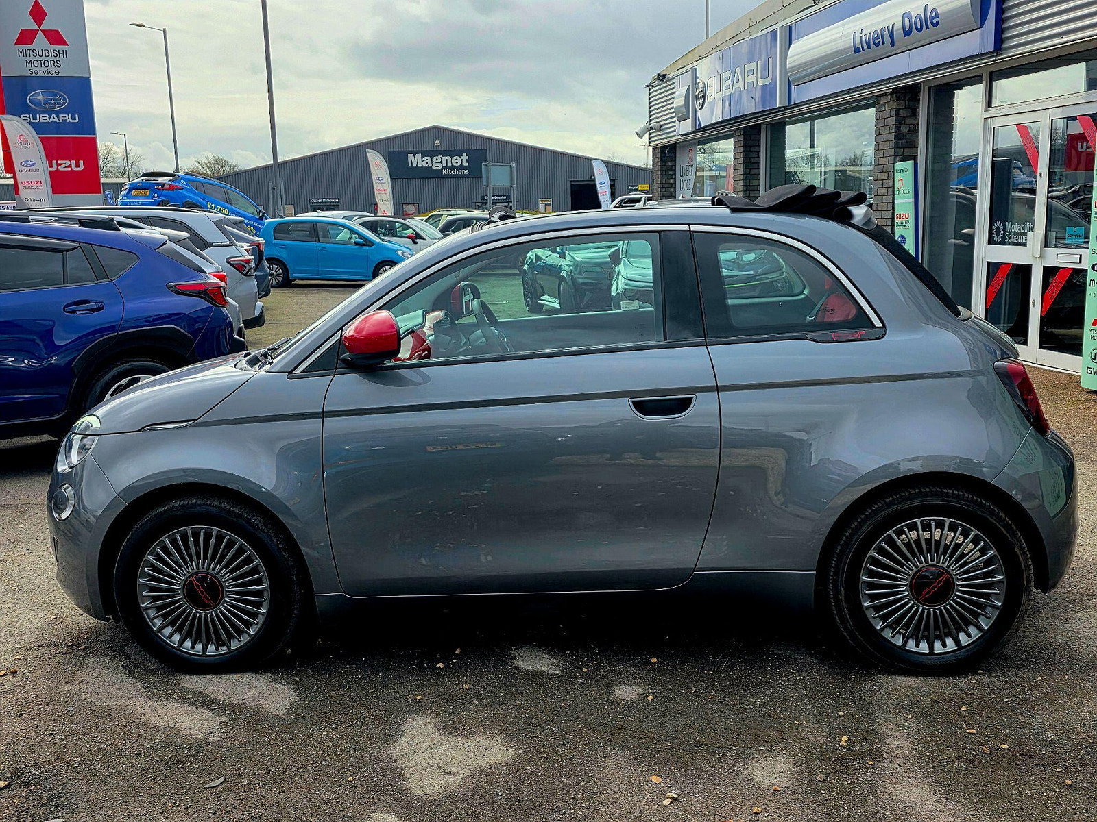 Fiat 500e C 42kWh RED Auto 2dr 2dr Automatic 2022