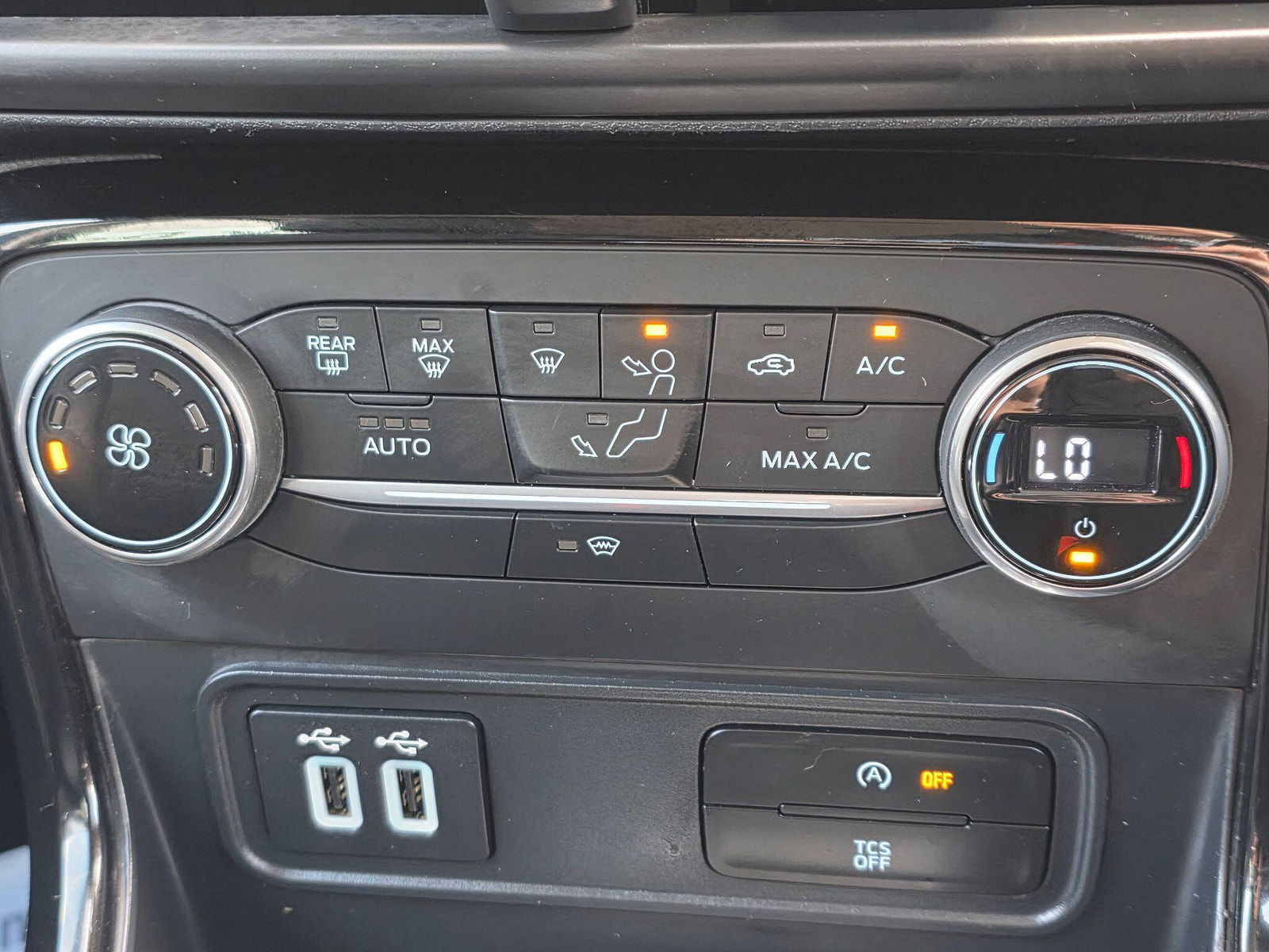 Ford EcoSport 1.0T EcoBoost Titanium Auto Euro 6 (s/s) 5dr 5dr Automatic 2019