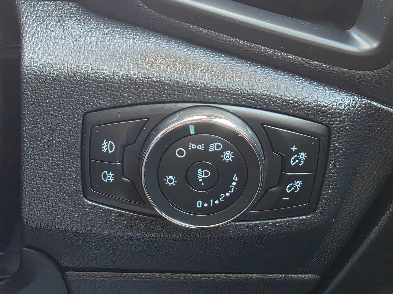 Ford EcoSport 1.0T EcoBoost Titanium Auto Euro 6 (s/s) 5dr 5dr Automatic 2019