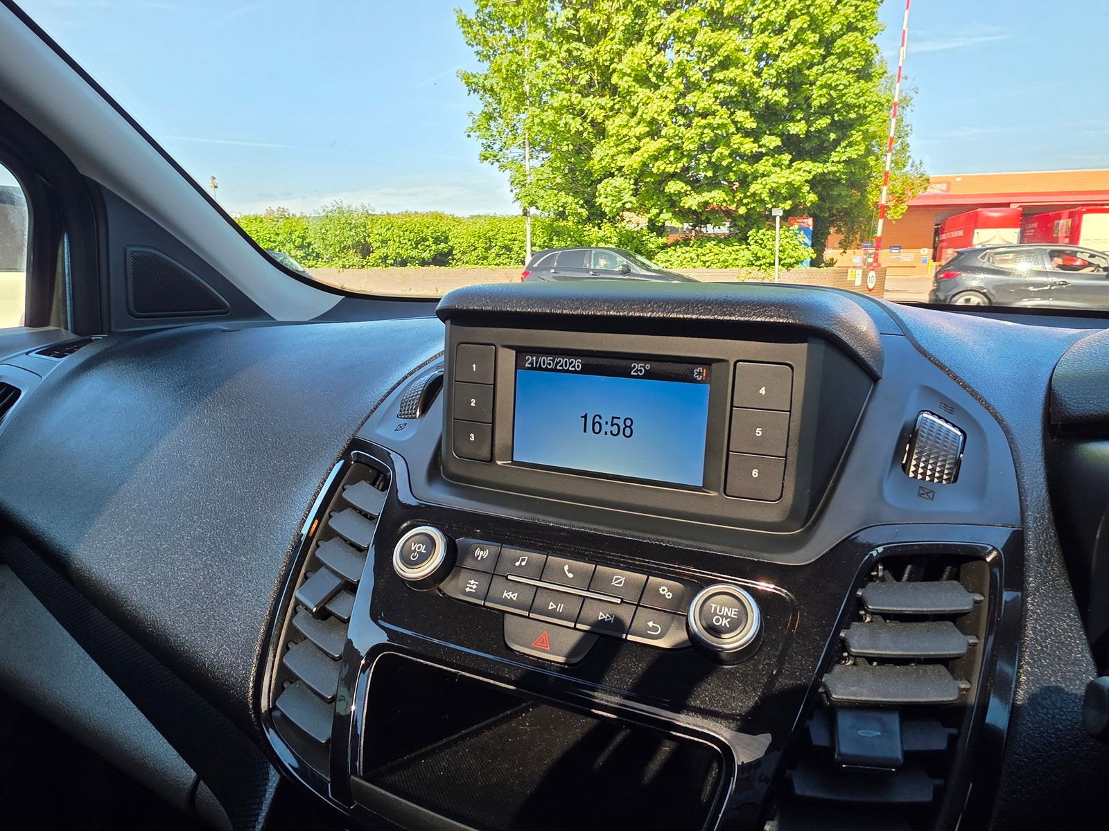 Ford Tourneo Connect 1.5 EcoBlue Titanium MPV 5dr Diesel Manual Euro 6 (s/s) (120 ps) 5dr Manual 2021