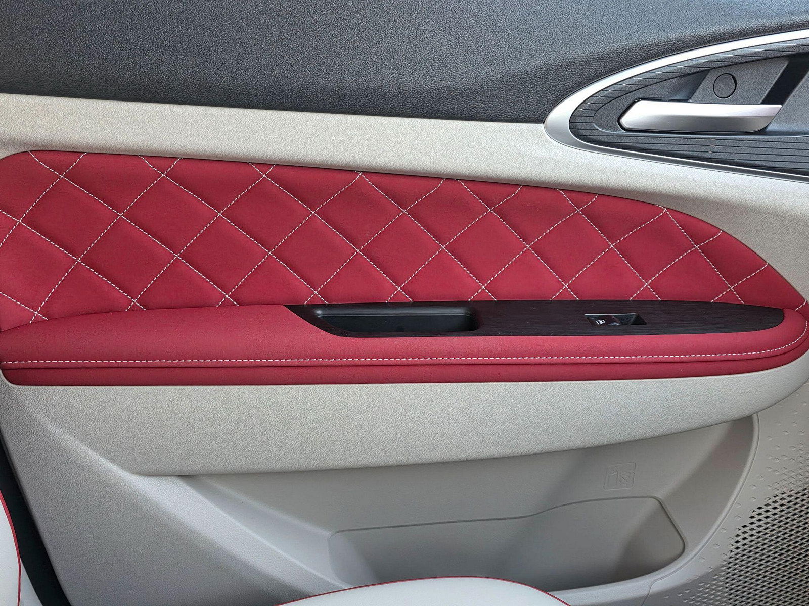 GWM ORA 03 48kWh PURE+ Auto 5dr 5dr Automatic 2024