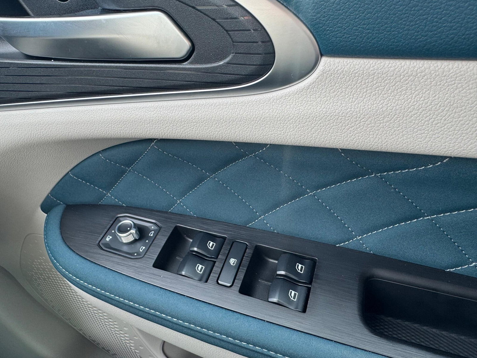 GWM ORA 03 48kWh PURE+ Auto 5dr 5dr Automatic 2024