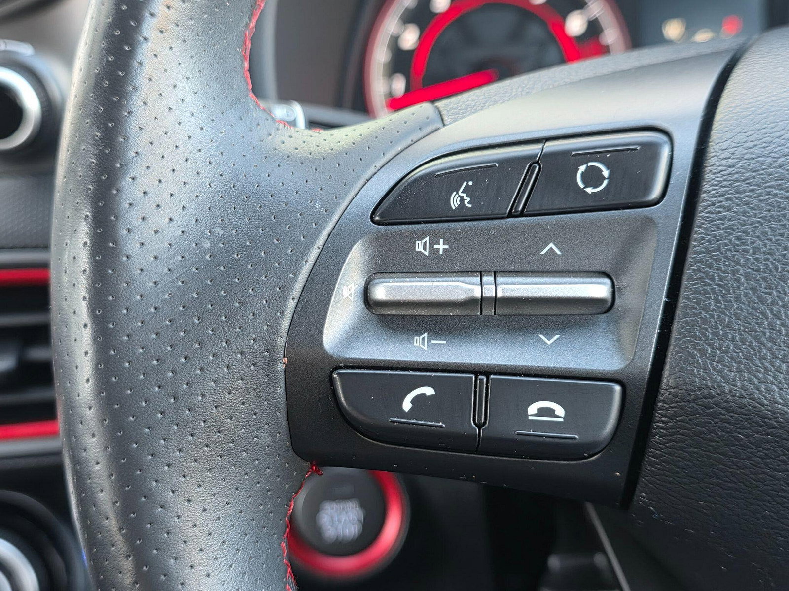 Hyundai Kona 1.6 T-GDi Iron Man Edition DCT Euro 6 (s/s) 5dr 5dr Automatic 2020