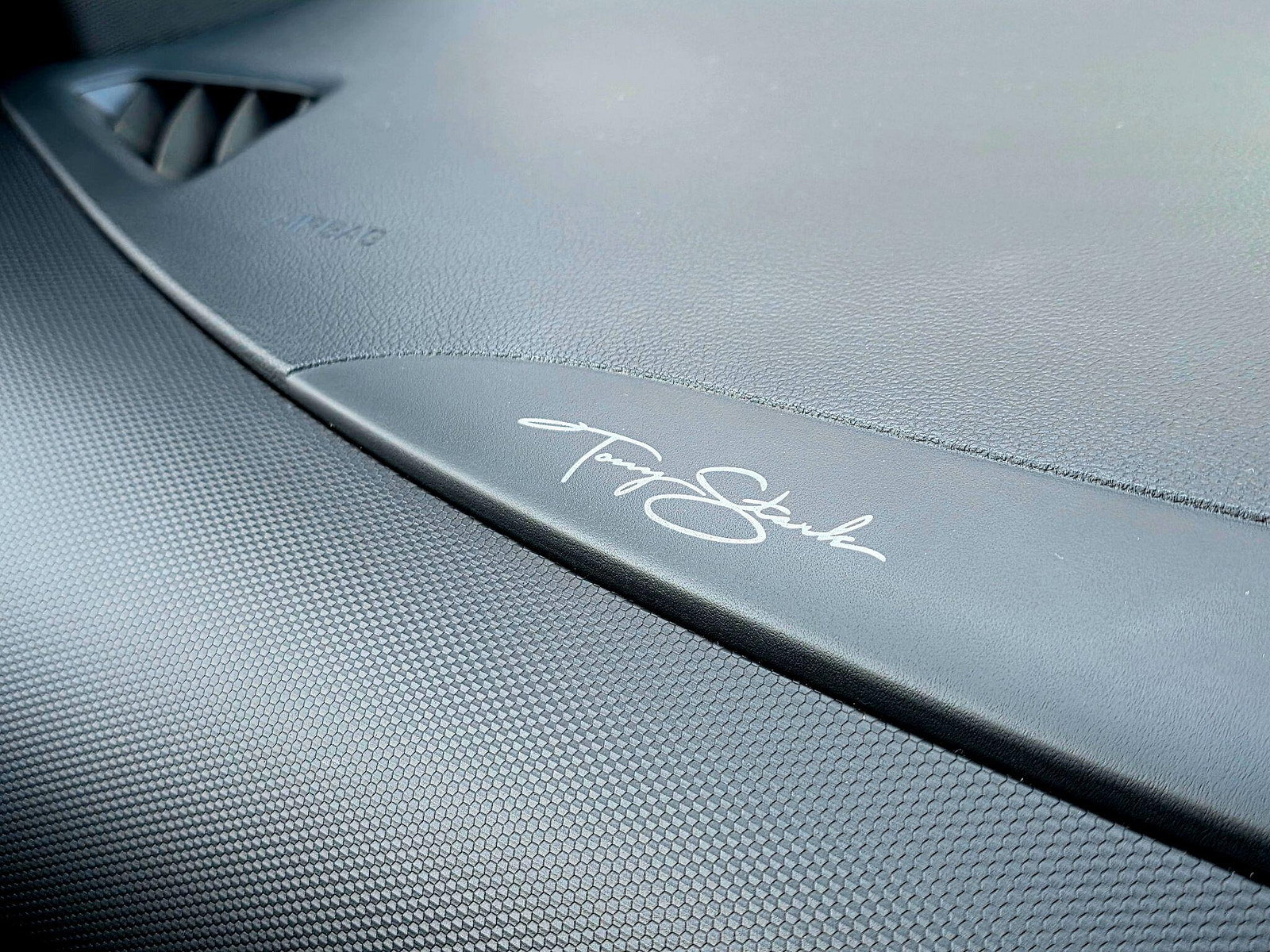 Hyundai Kona 1.6 T-GDi Iron Man Edition DCT Euro 6 (s/s) 5dr 5dr Automatic 2020