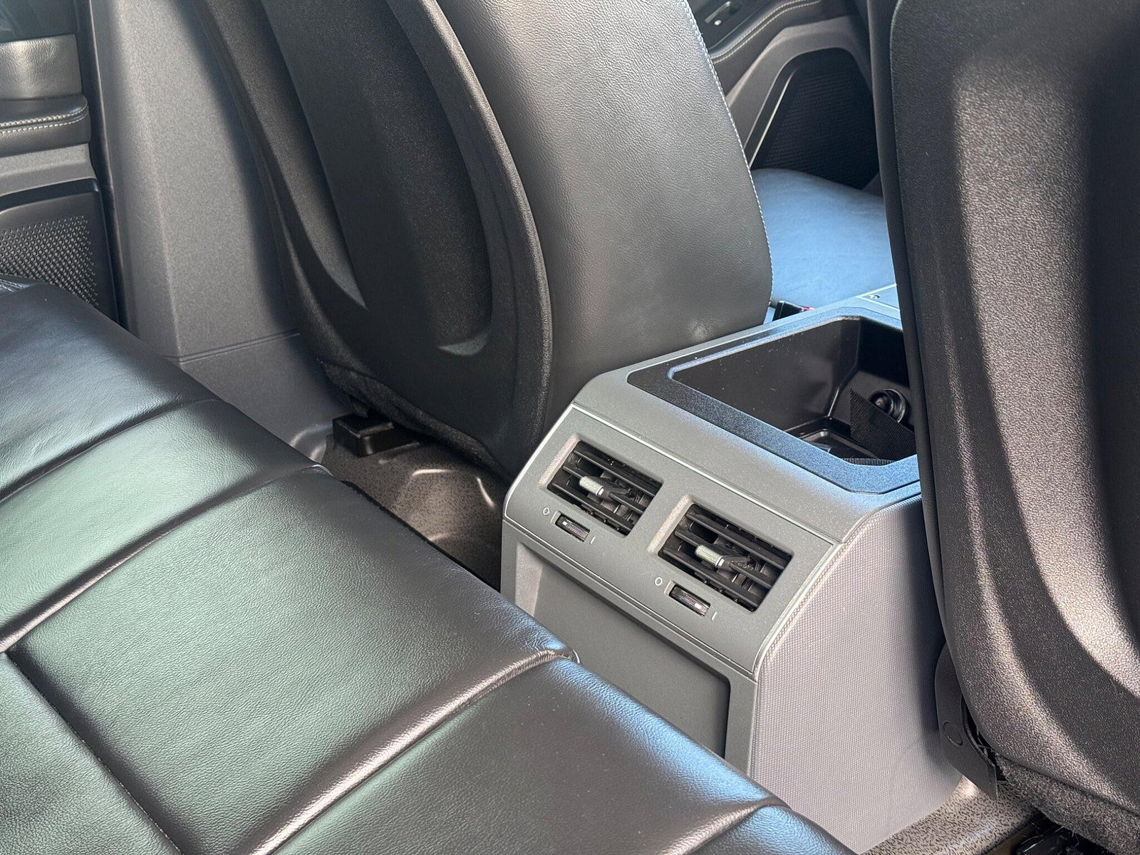 Ineos Grenadier 3.0D Station Wagon Auto 4WD Euro 6 (s/s) 6dr 6dr Automatic 2024