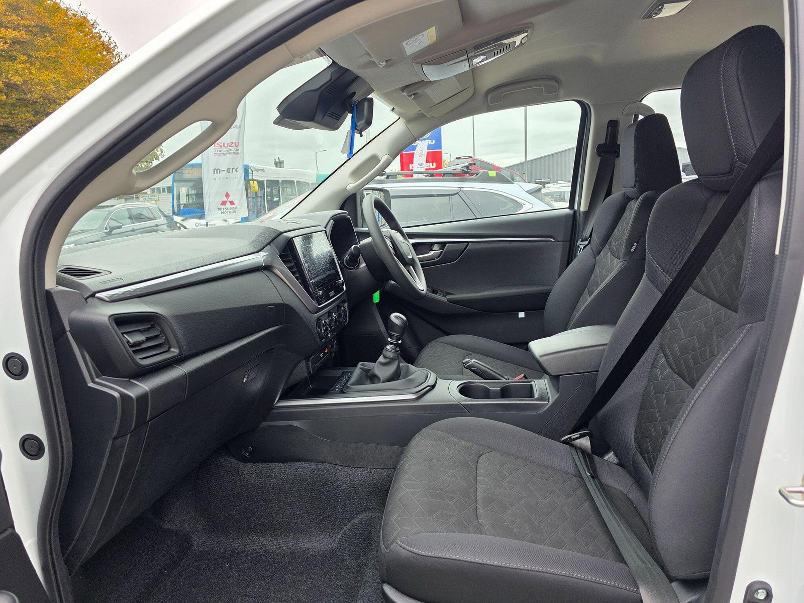 Isuzu D-Max 1.9 TD DL20 Pickup Double Cab 4dr Diesel Manual 4WD Euro 6 (s/s) (164 ps) 4dr Manual 2025