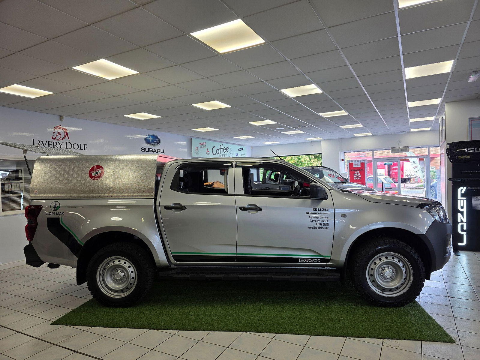 Isuzu D-Max 1.9 TD Utility Diff Lock Pickup Double Cab 4dr Diesel Manual 4WD Euro 6 (s/s) (164 ps) 4dr Manual 2025