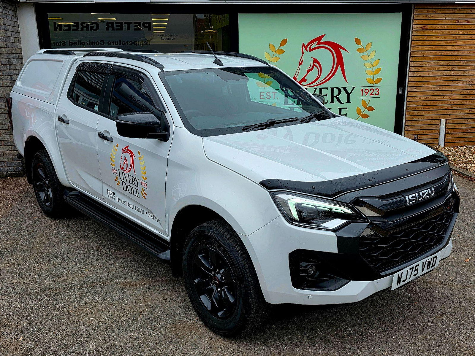 Isuzu D-Max 1.9 TD V-Cross 4WD Euro 6 (s/s) 4dr 4dr Manual 2025