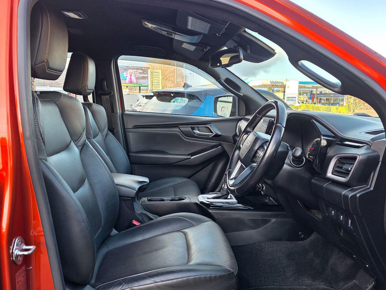 Isuzu D-Max 1.9 TD V-Cross Auto 4WD Euro 6 (s/s) 4dr 4dr Automatic 2023