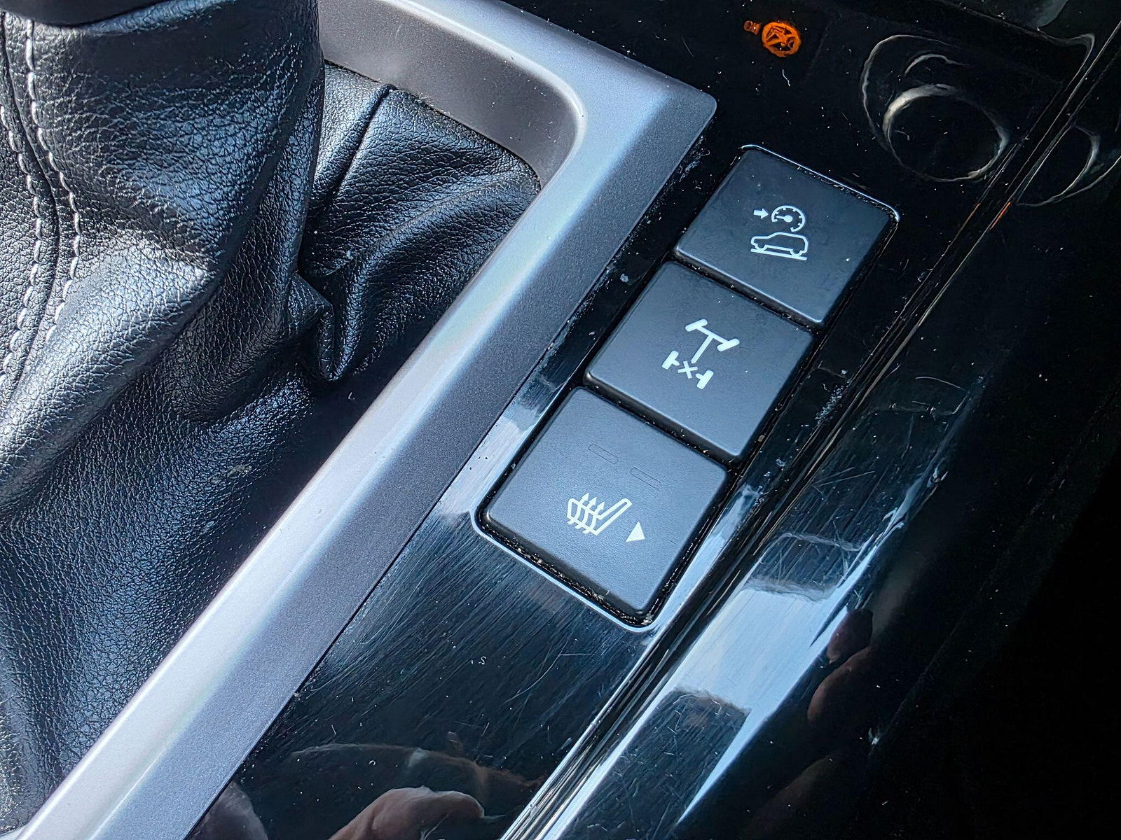 Isuzu D-Max 1.9 TD V-Cross Auto 4WD Euro 6 (s/s) 4dr 4dr Automatic 2023