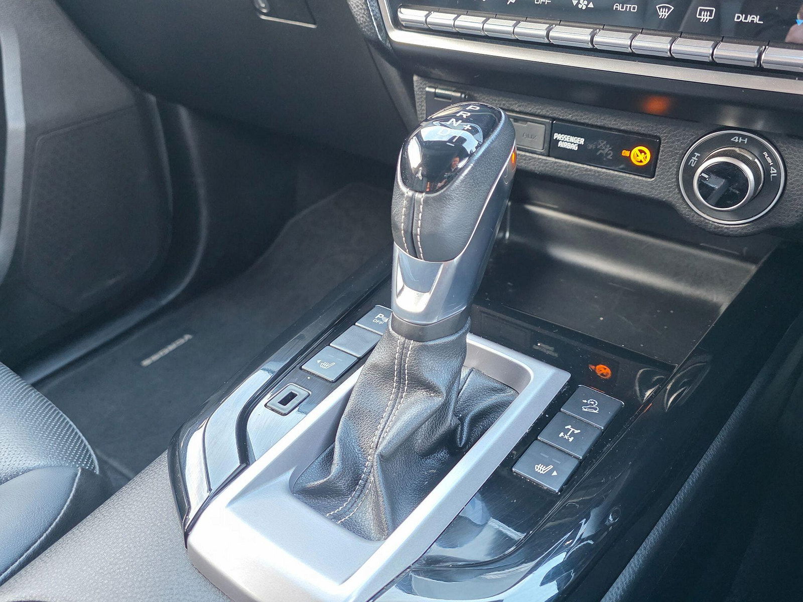 Isuzu D-Max 1.9 TD V-Cross Auto 4WD Euro 6 (s/s) 4dr 4dr Automatic 2023