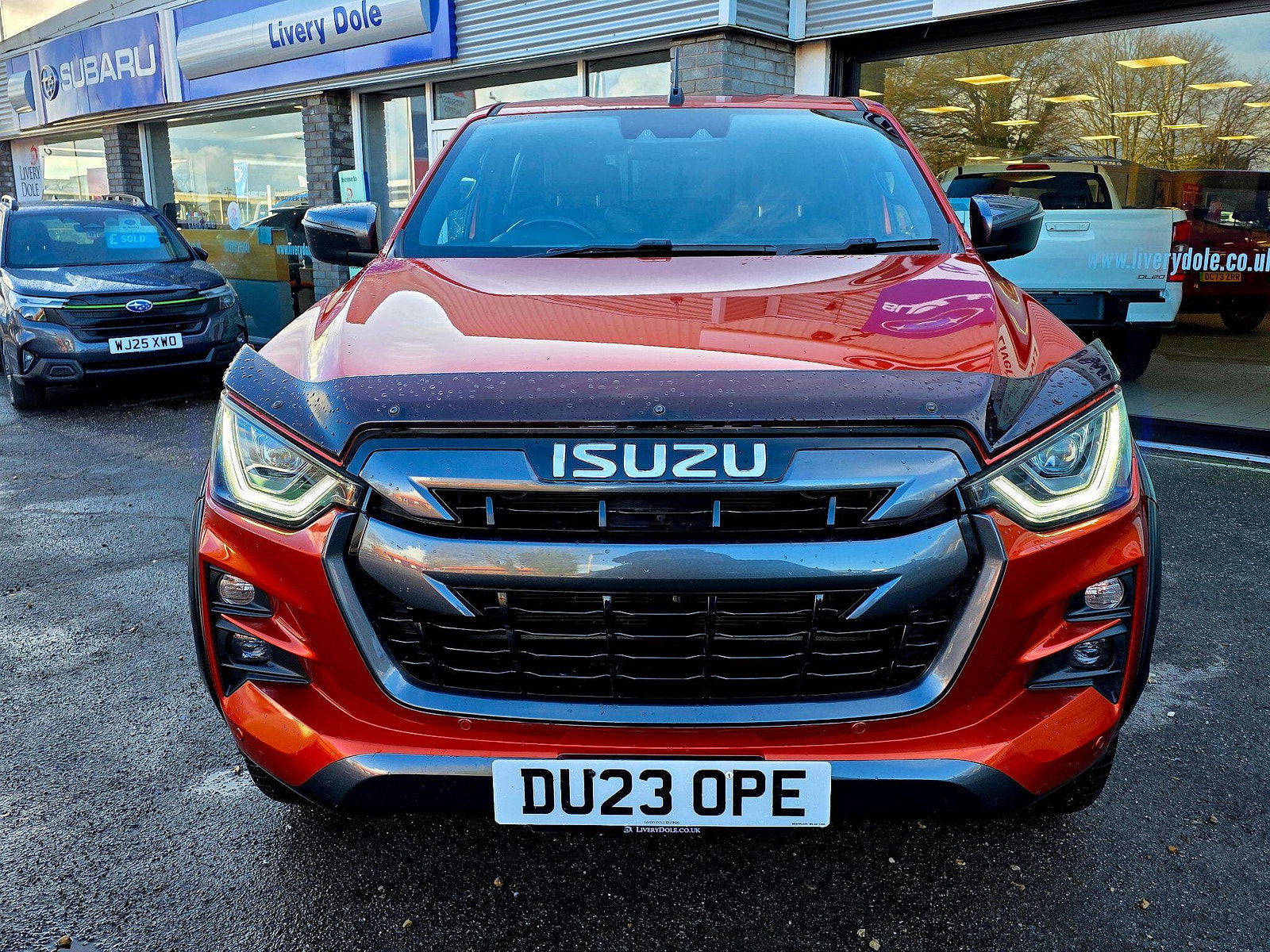 Isuzu D-Max 1.9 TD V-Cross Auto 4WD Euro 6 (s/s) 4dr 4dr Automatic 2023