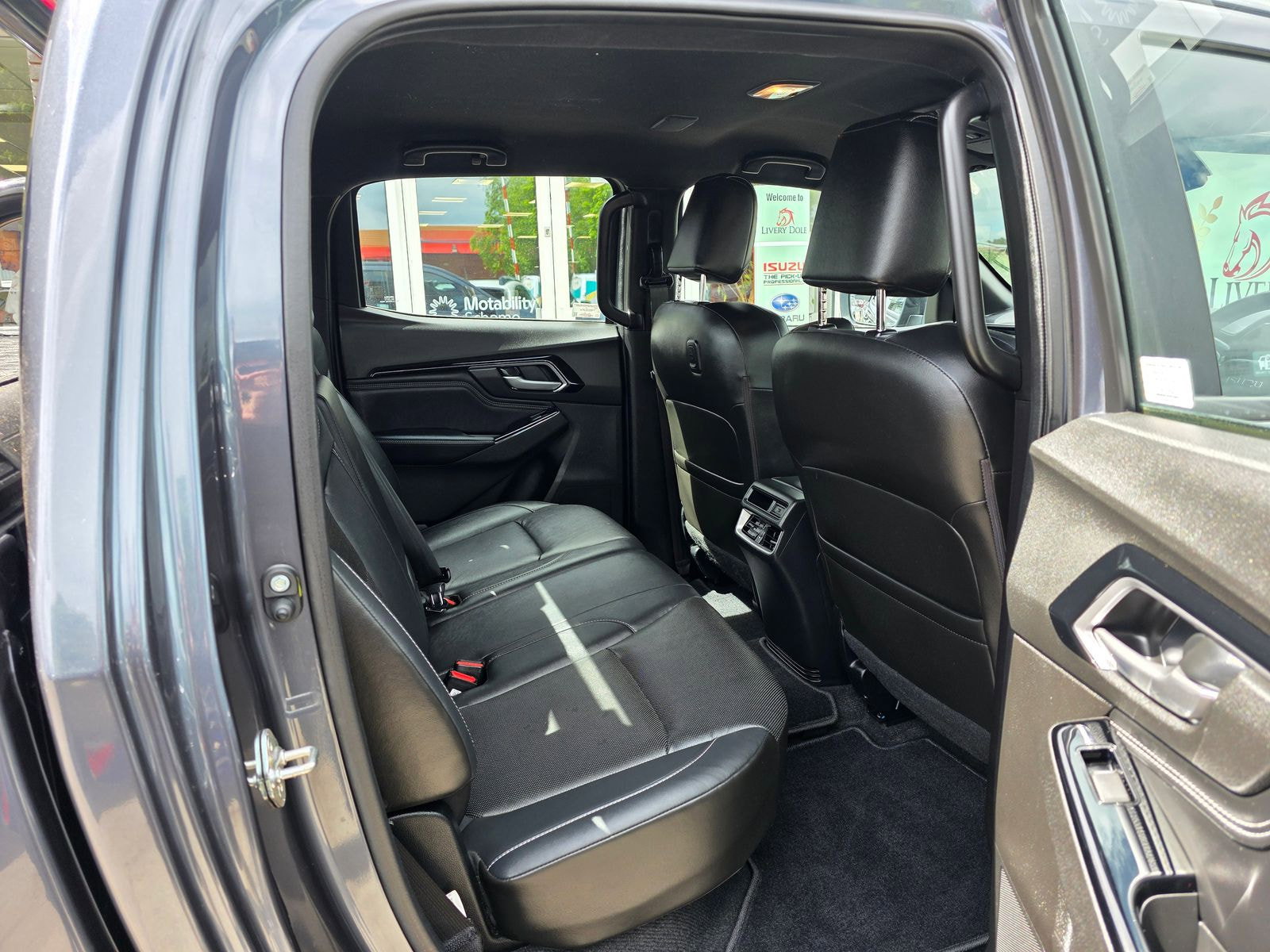 Isuzu D-Max 1.9 TD V-Cross Pickup Double Cab 4dr Diesel Auto 4WD Euro 6 (s/s) (164 ps) 4dr Automatic 2022