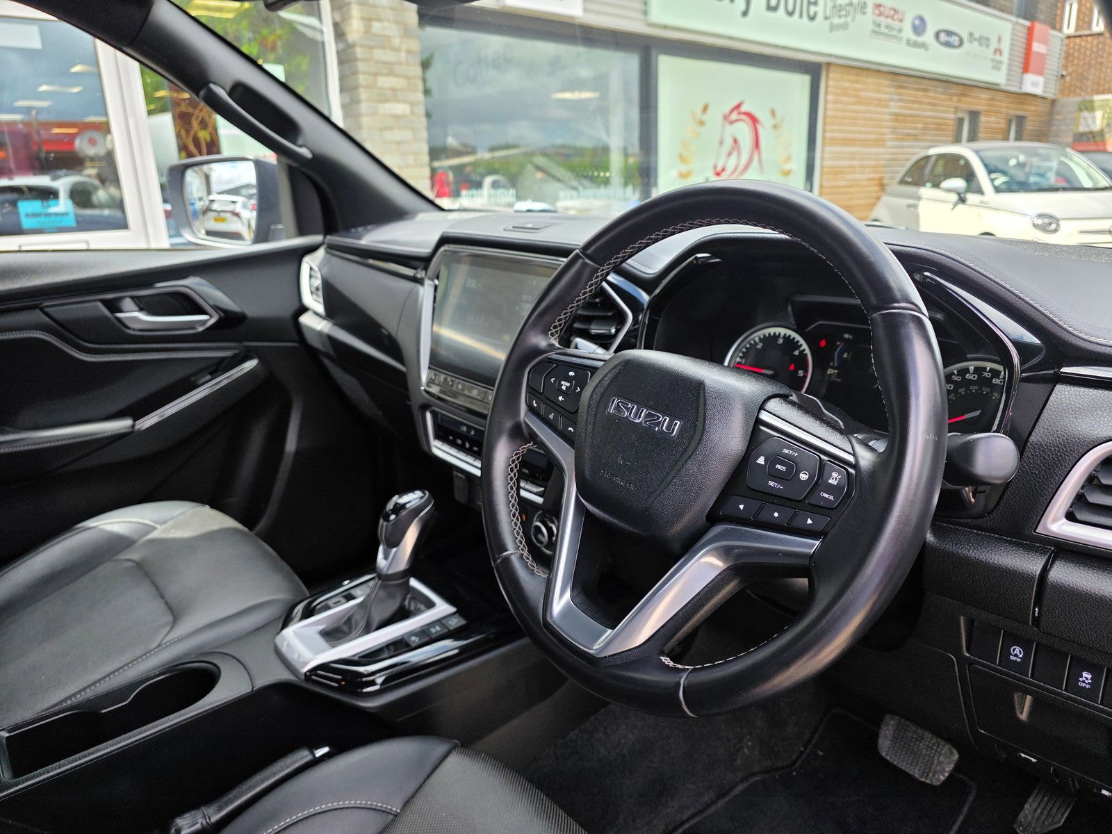 Isuzu D-Max 1.9 TD V-Cross Pickup Double Cab 4dr Diesel Auto 4WD Euro 6 (s/s) (164 ps) 4dr Automatic 2022