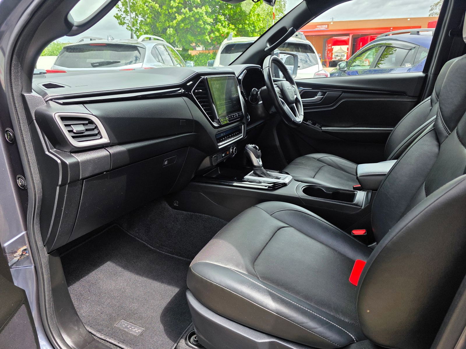 Isuzu D-Max 1.9 TD V-Cross Pickup Double Cab 4dr Diesel Auto 4WD Euro 6 (s/s) (164 ps) 4dr Automatic 2022