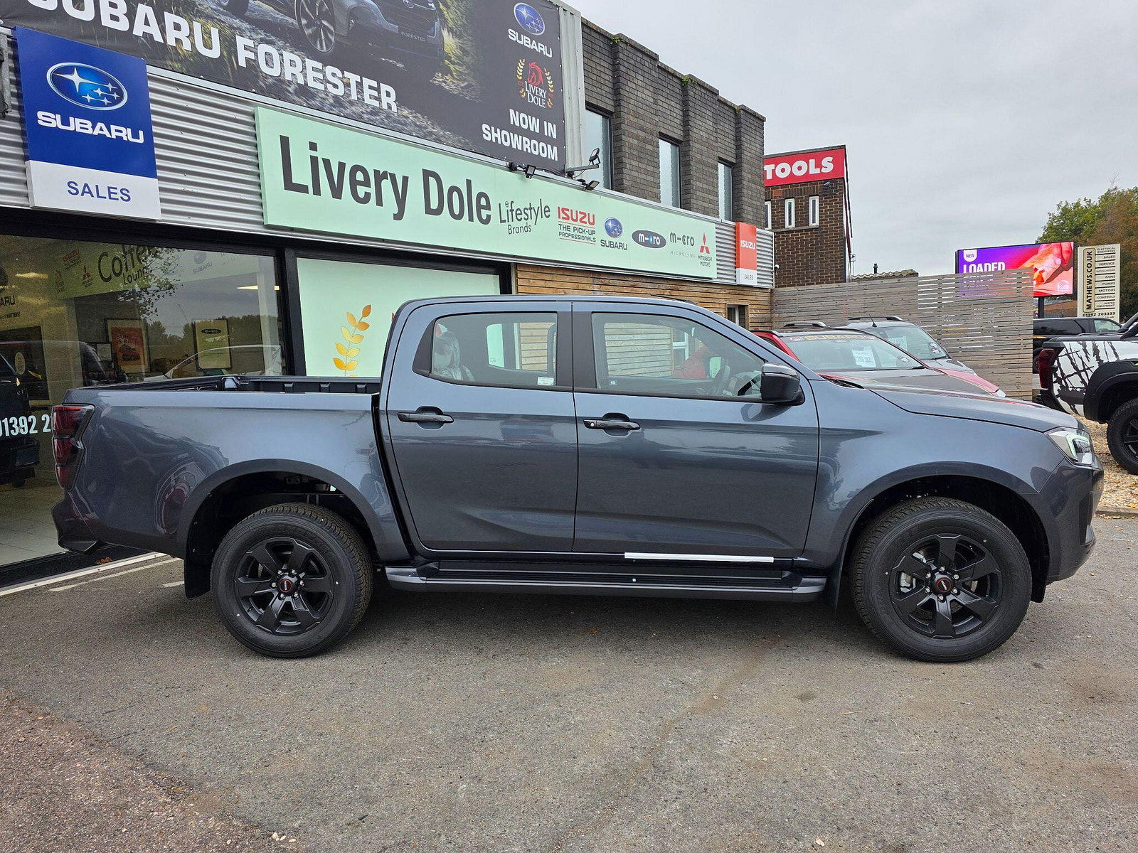 Isuzu D-Max 1.9 TD V-Cross Pickup Double Cab 4dr Diesel Manual 4WD Euro 6 (s/s) (164 ps) 4dr Manual 2025