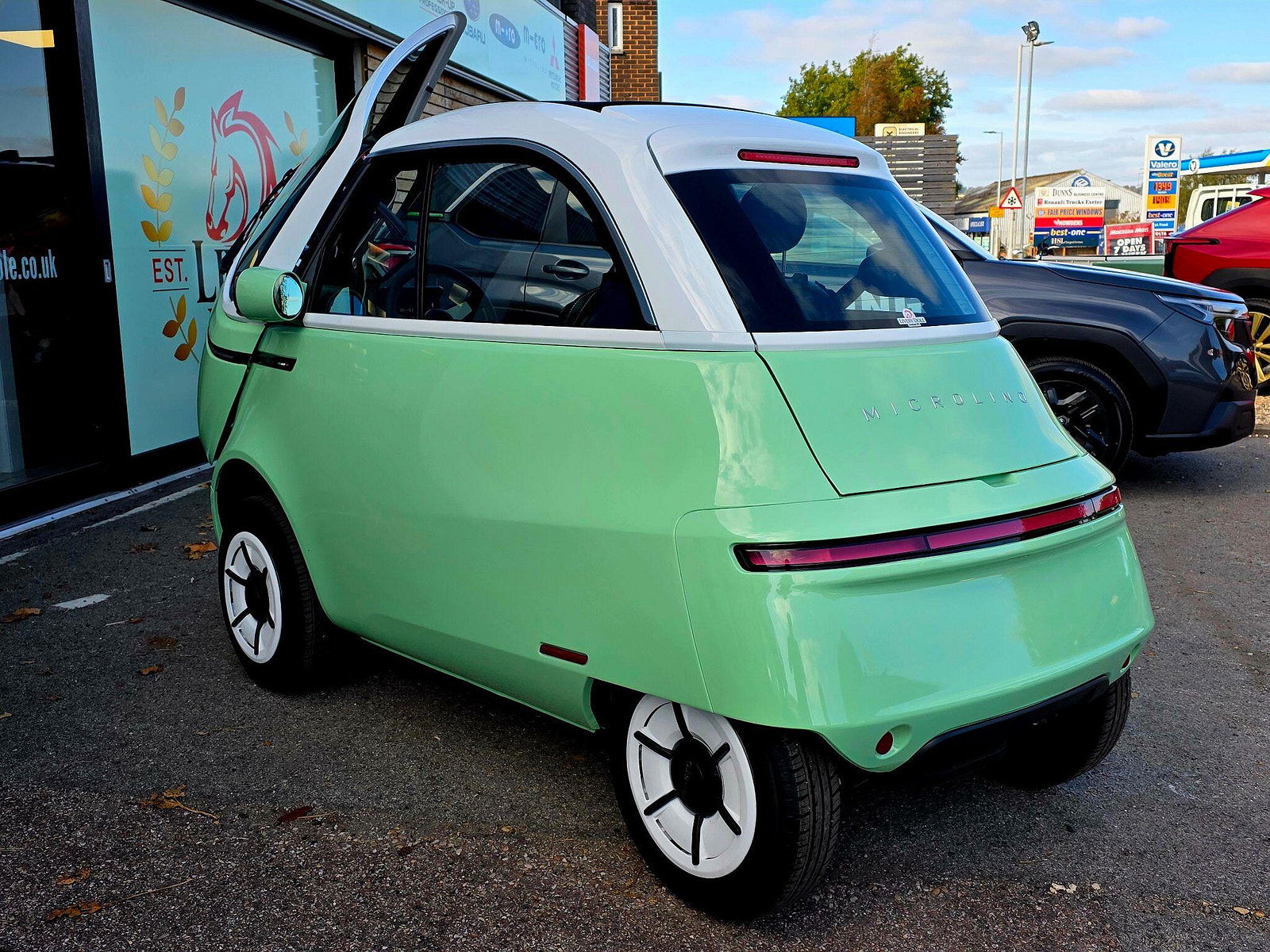 Micro Microlino 10.5kWh Medium Range Auto 2dr LHD 2dr Automatic 2025