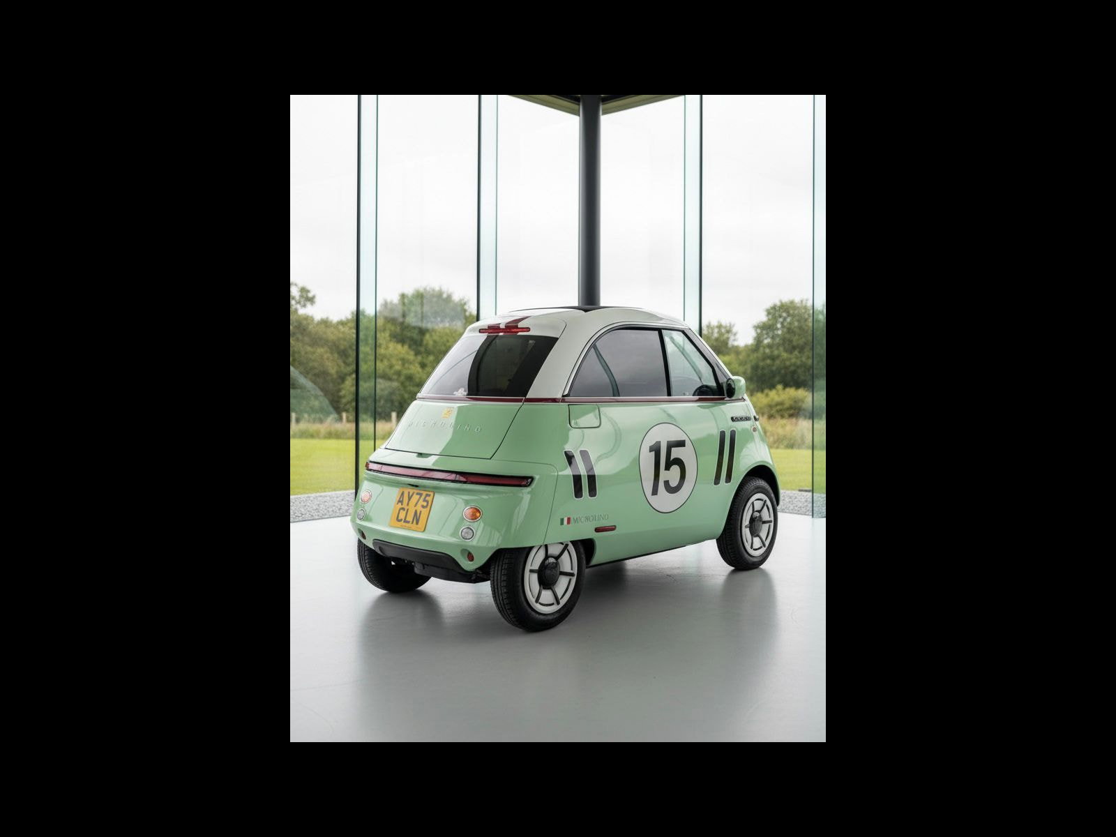 Micro Microlino 10.5kWh Medium Range Coupe 2dr Electric Auto LHD (17 ps) 2dr Automatic 2025