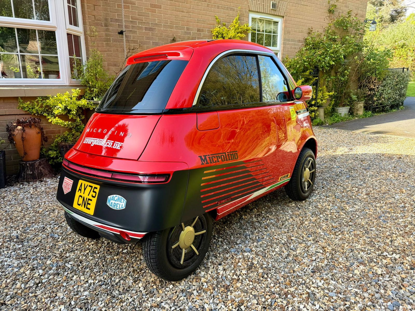 Micro Microlino 15kWh Medium Range Coupe 2dr Electric Auto LHD (17 ps) 2dr Automatic 2026