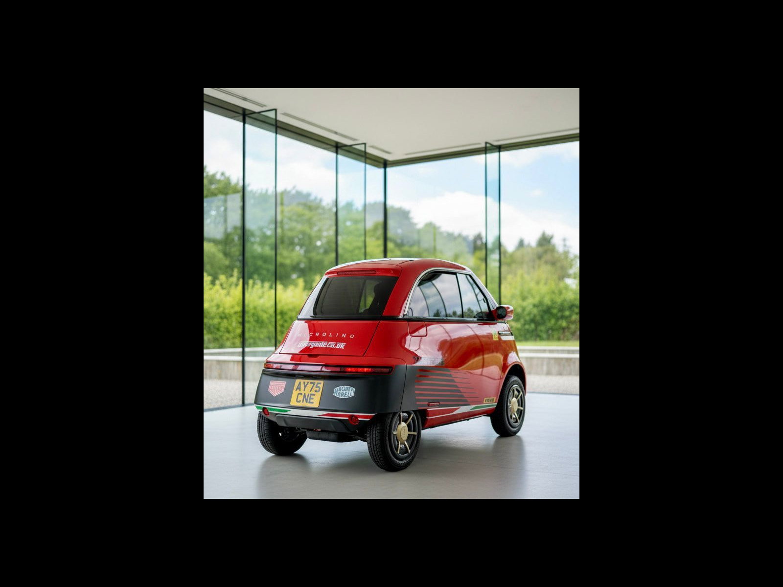 Micro Microlino 15kWh Medium Range Coupe 2dr Electric Auto LHD (17 ps) 2dr Automatic 2026