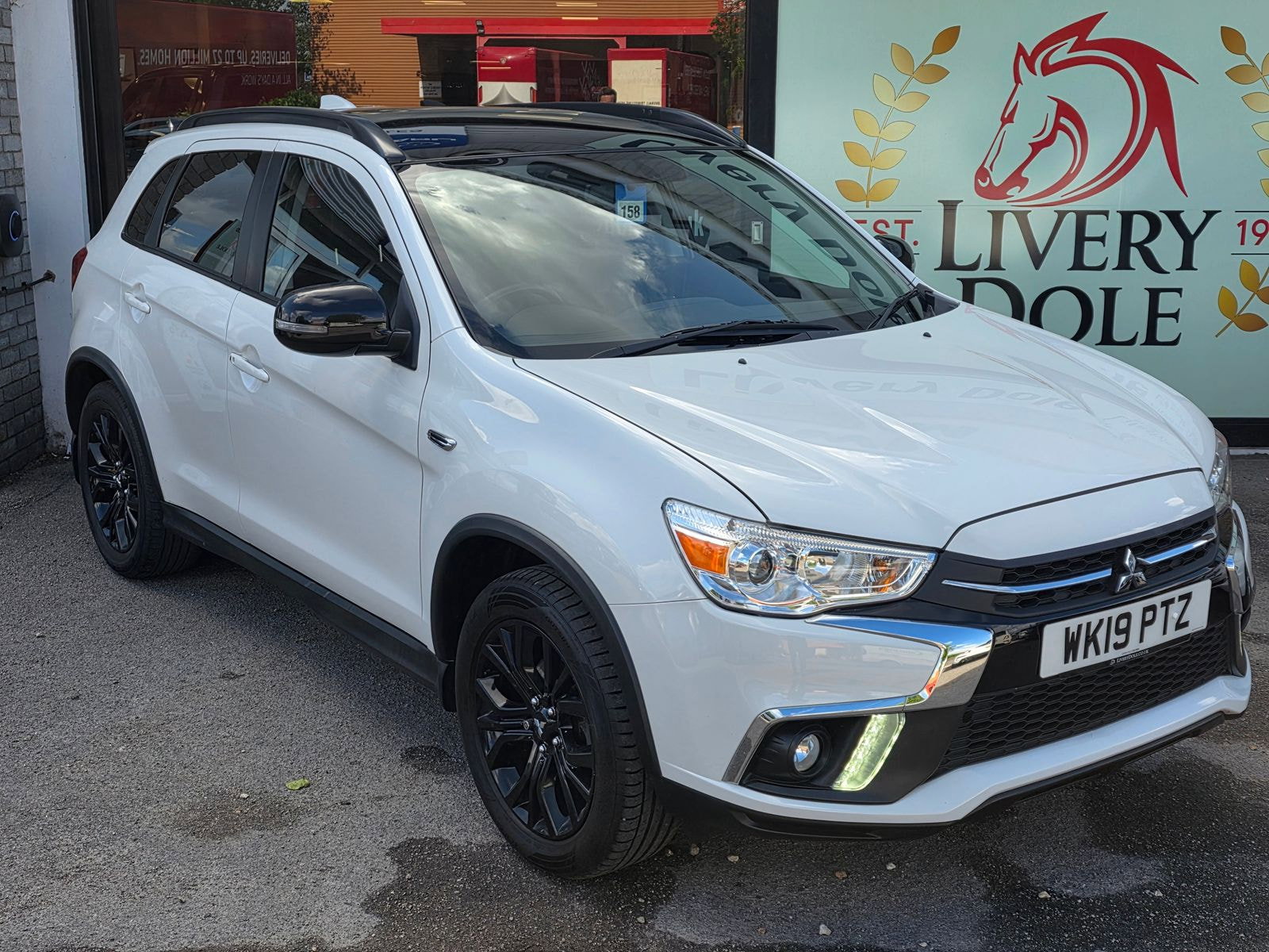 Mitsubishi ASX 1.6 Black SUV 5dr Petrol Manual Euro 6 (117 ps) 5dr Manual 2019