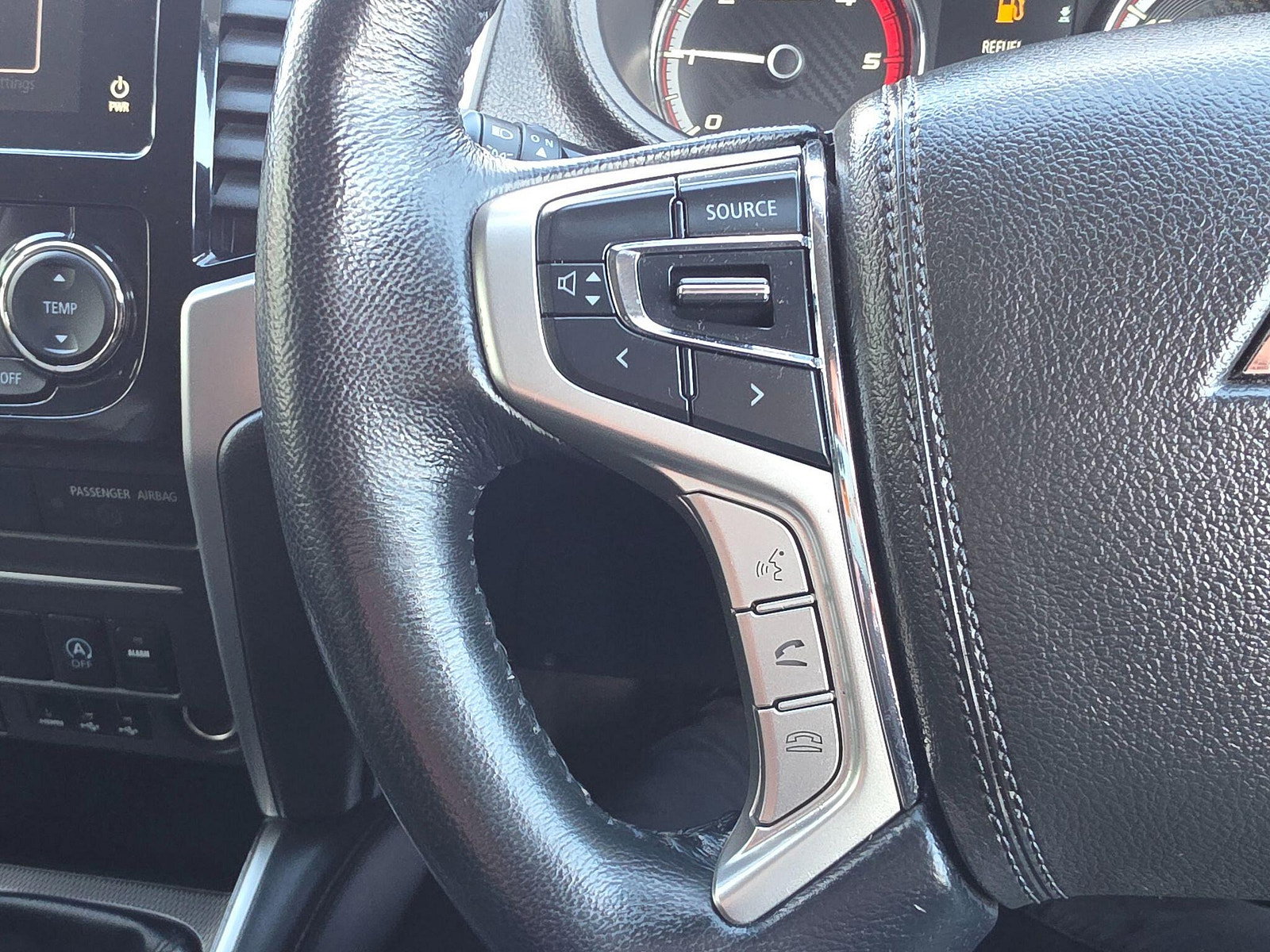 Mitsubishi L200 2.2 DI-D DC Barbarian 4WD Euro 6 (s/s) 4dr 4dr Manual 2020