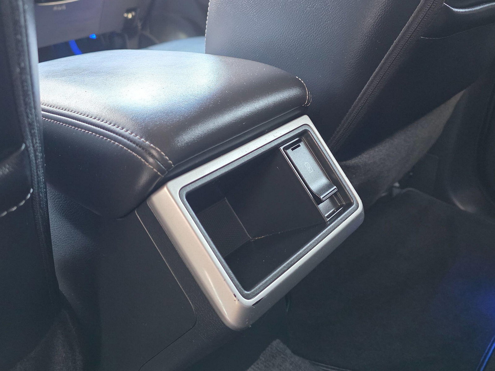 Mitsubishi L200 2.2 DI-D DC Barbarian 4WD Euro 6 (s/s) 4dr 4dr Manual 2020