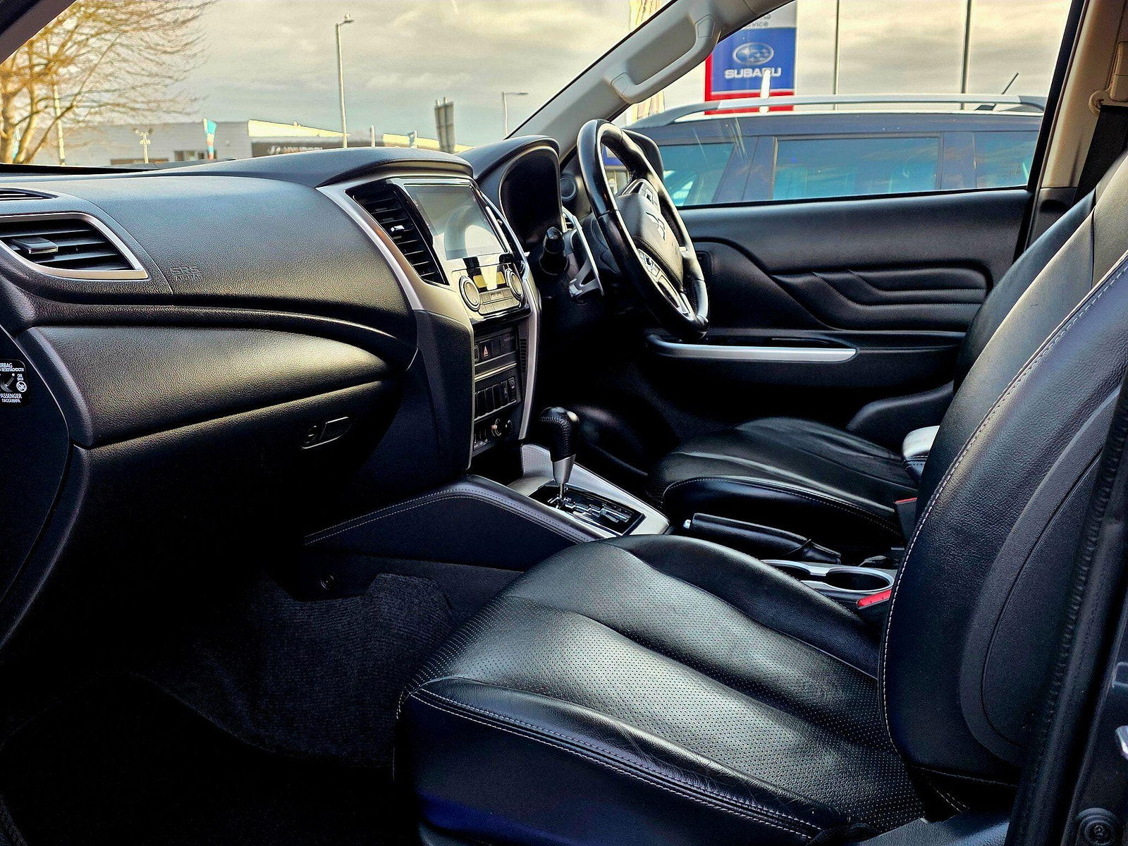 Mitsubishi L200 2.2 DI-D DC Barbarian Auto 4WD Euro 6 (s/s) 4dr 4dr Automatic 2020