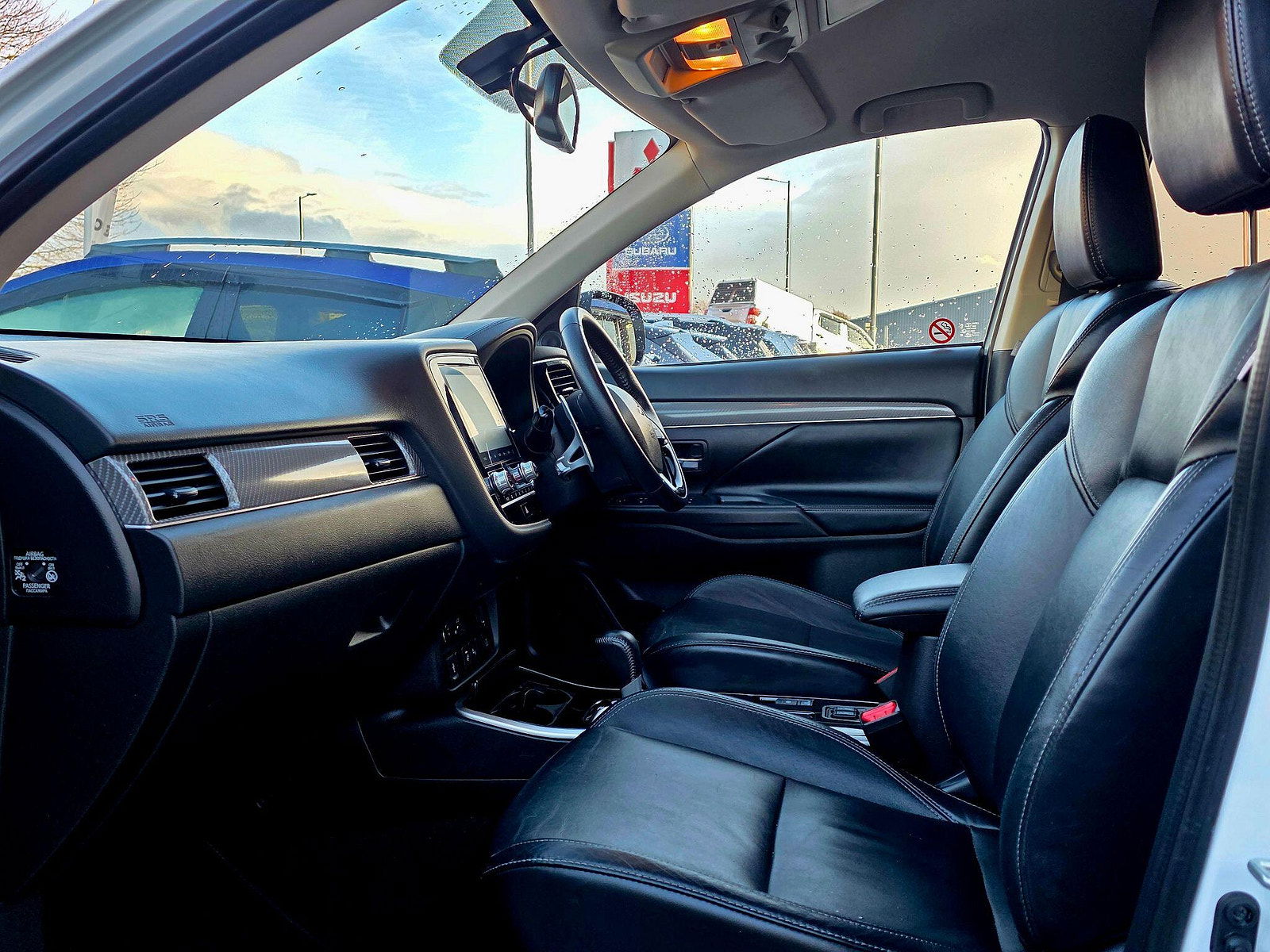 Mitsubishi Outlander 2.0 MIVEC Exceed CVT 4WD Euro 6 (s/s) 5dr 5dr Automatic 2020