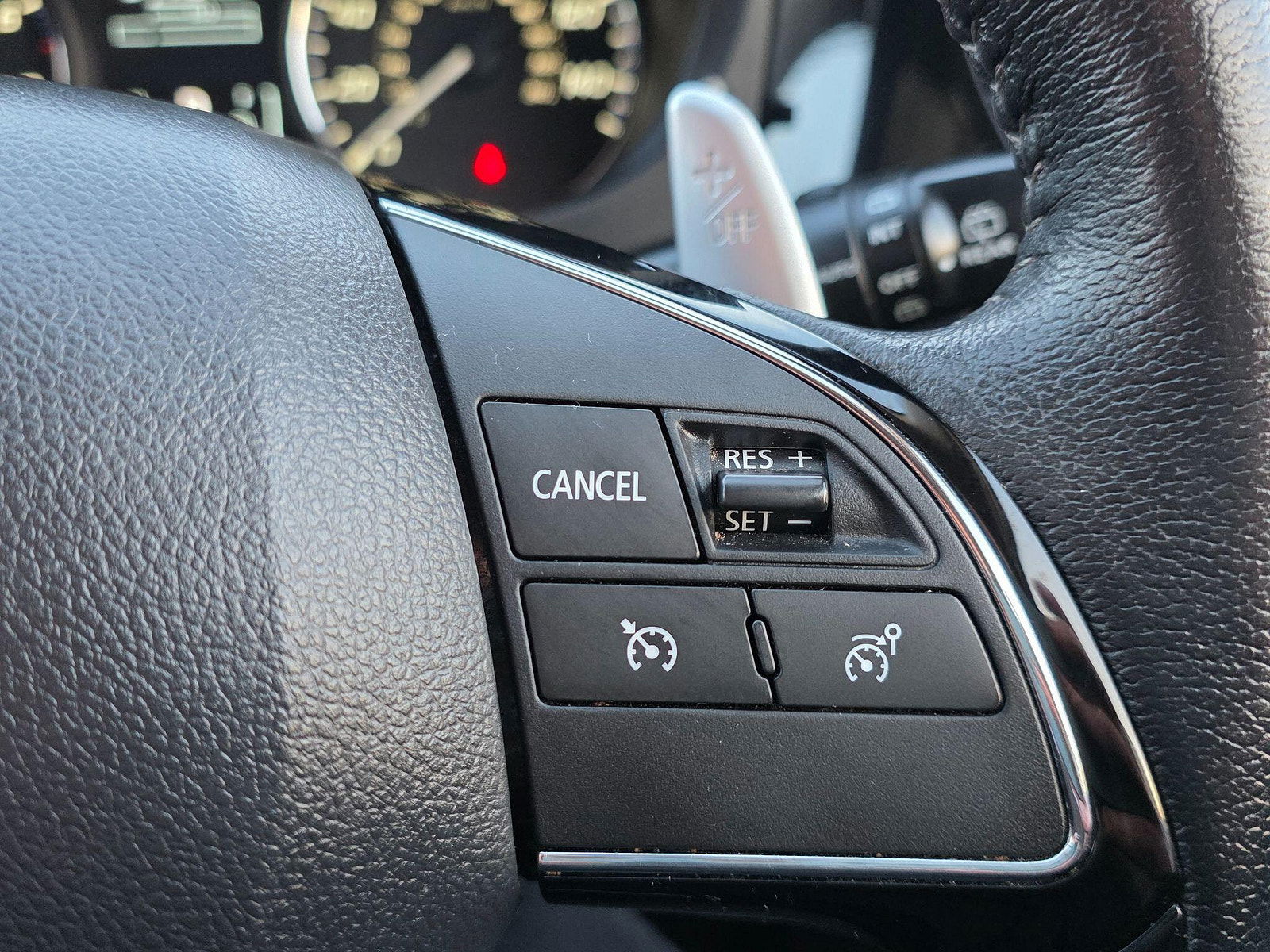 Mitsubishi Outlander 2.0 MIVEC Exceed CVT 4WD Euro 6 (s/s) 5dr 5dr Automatic 2020