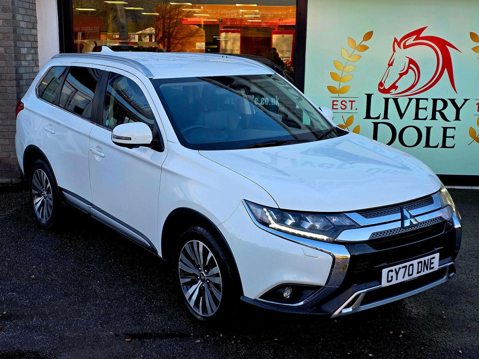 Mitsubishi Outlander 2.0 MIVEC Exceed CVT 4WD Euro 6 (s/s) 5dr 5dr Automatic 2020