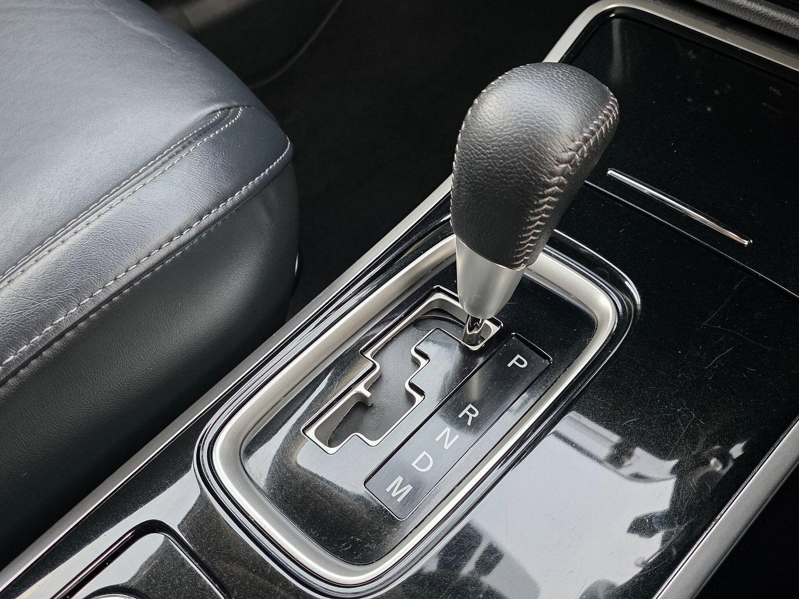 Mitsubishi Outlander 2.0 MIVEC Exceed CVT 4WD Euro 6 (s/s) 5dr 5dr Automatic 2020